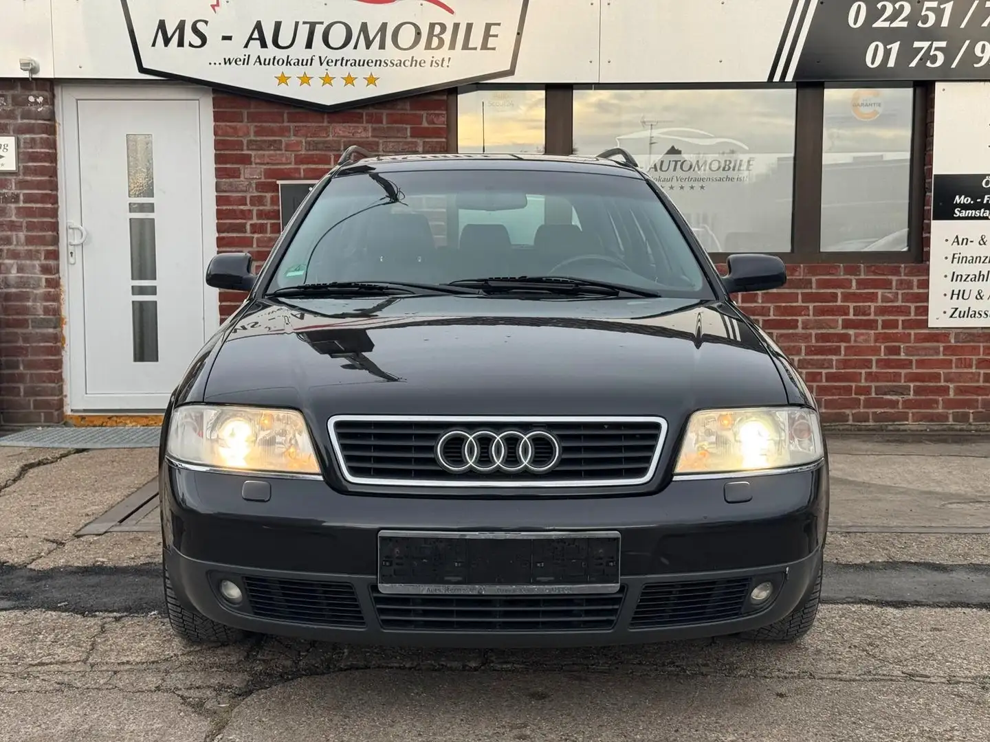 Audi A6 2.4 Avant*AUTOMATIK*XENON*LEDER* Schwarz - 2