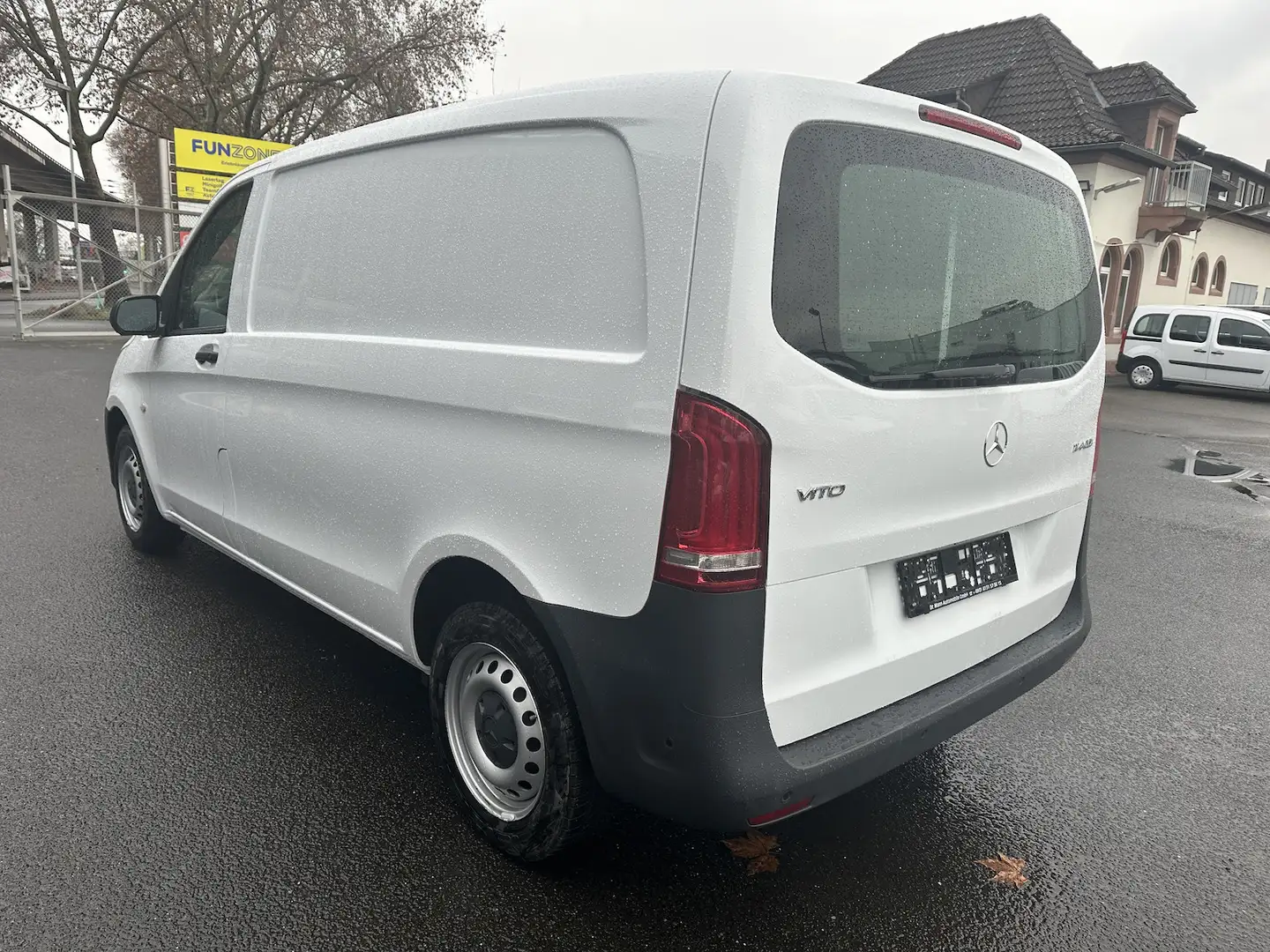 Mercedes-Benz Vito 114 CDI RWD komp Sortimo Einbau LED Blanc - 2