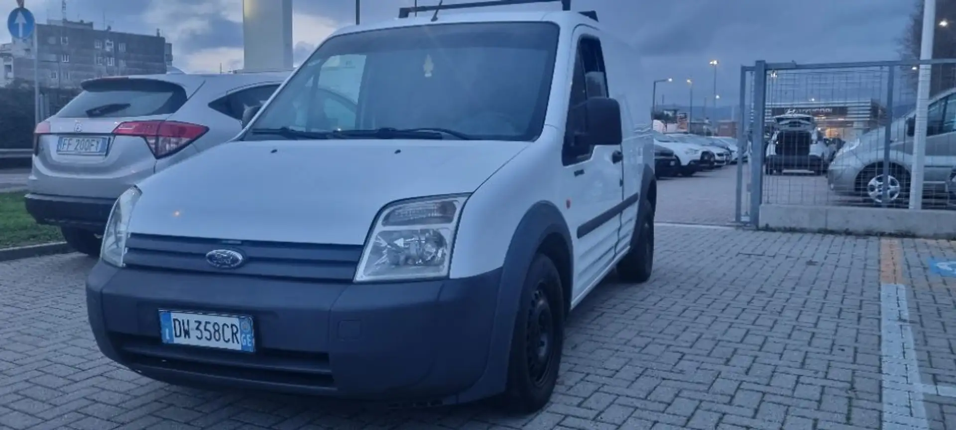 Ford Tourneo Connect 200S 1.8 TDCi/90CV PC N1 Wit - 2