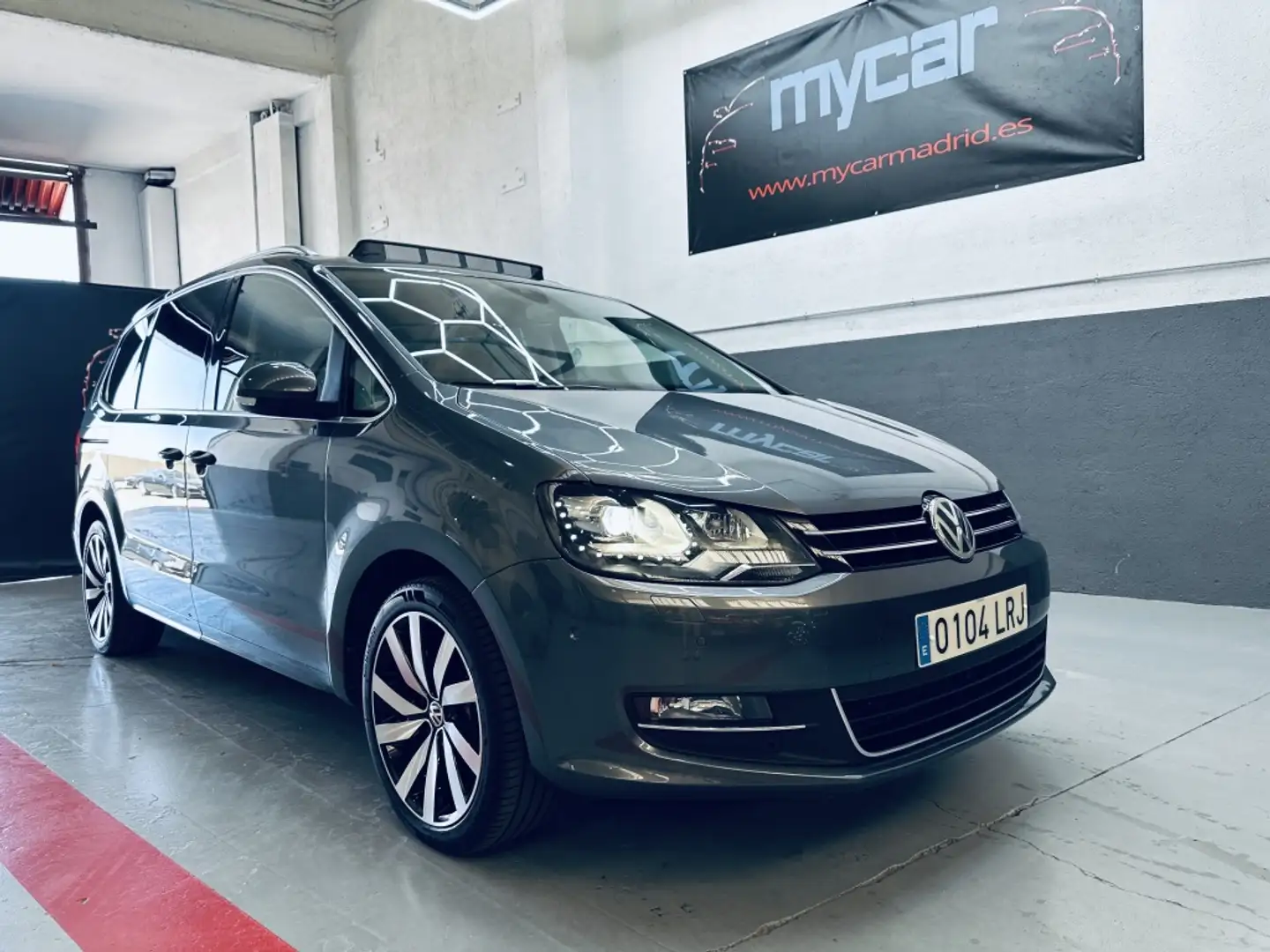 Volkswagen Sharan 1.4 TSI Sport DSG 110kW Gris - 2