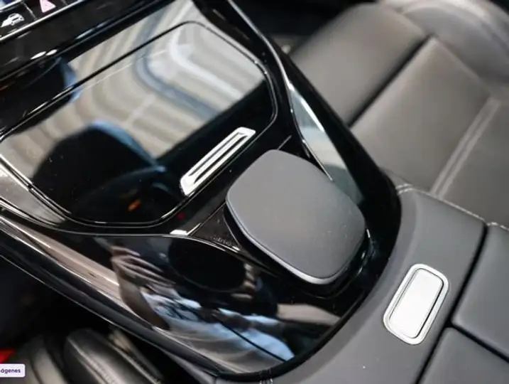 Mercedes-Benz GLE 2025, foto 10