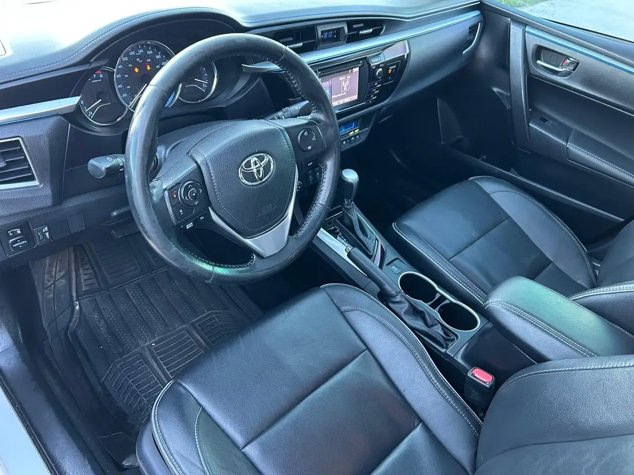 Toyota Corolla снимка Toyota Corolla