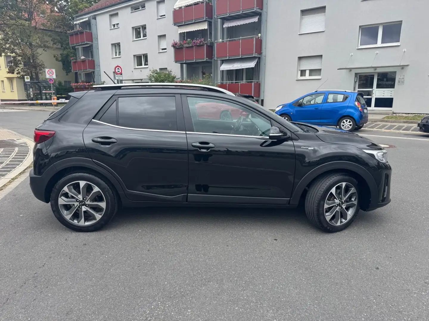 Kia Stonic Platinum Edition Noir - 2