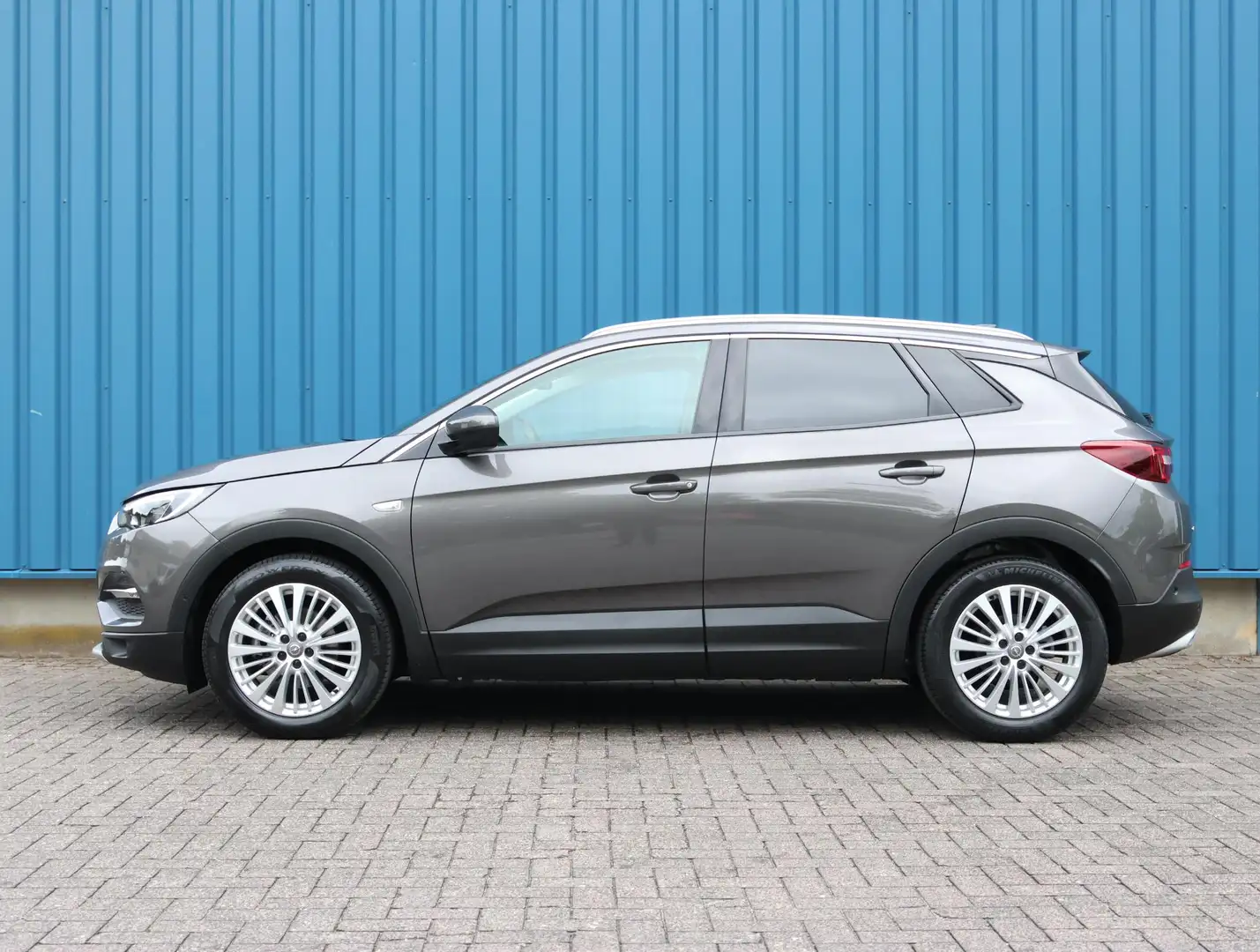 Opel Grandland X 1.2 130PK Turbo Innovation | AppleCarPlay/AndroidA Gris - 2