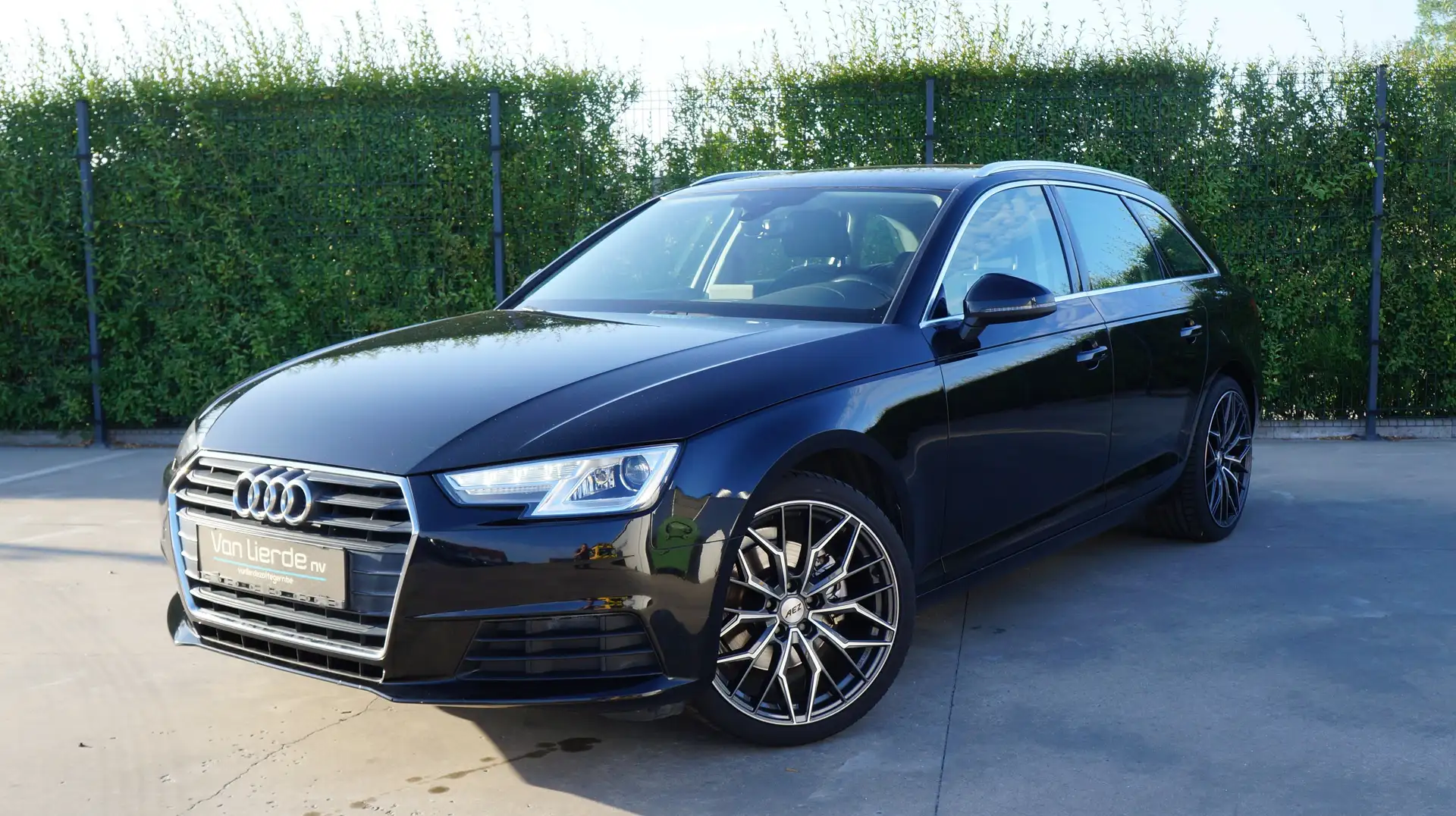 Audi A4 A4 Avant 1.4 TFSI 150pk Navi Pdc Bluetooth 12m Gar Noir - 1