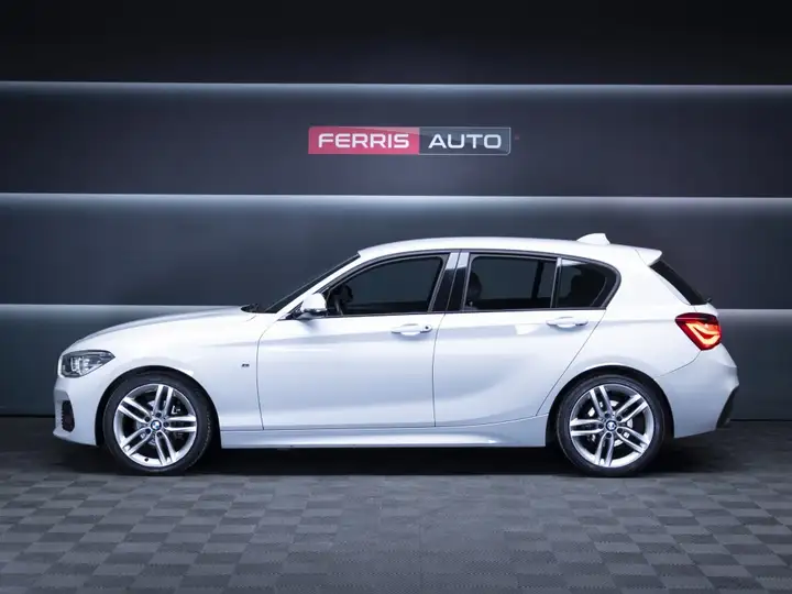 BMW Serie 1 2017, foto 18