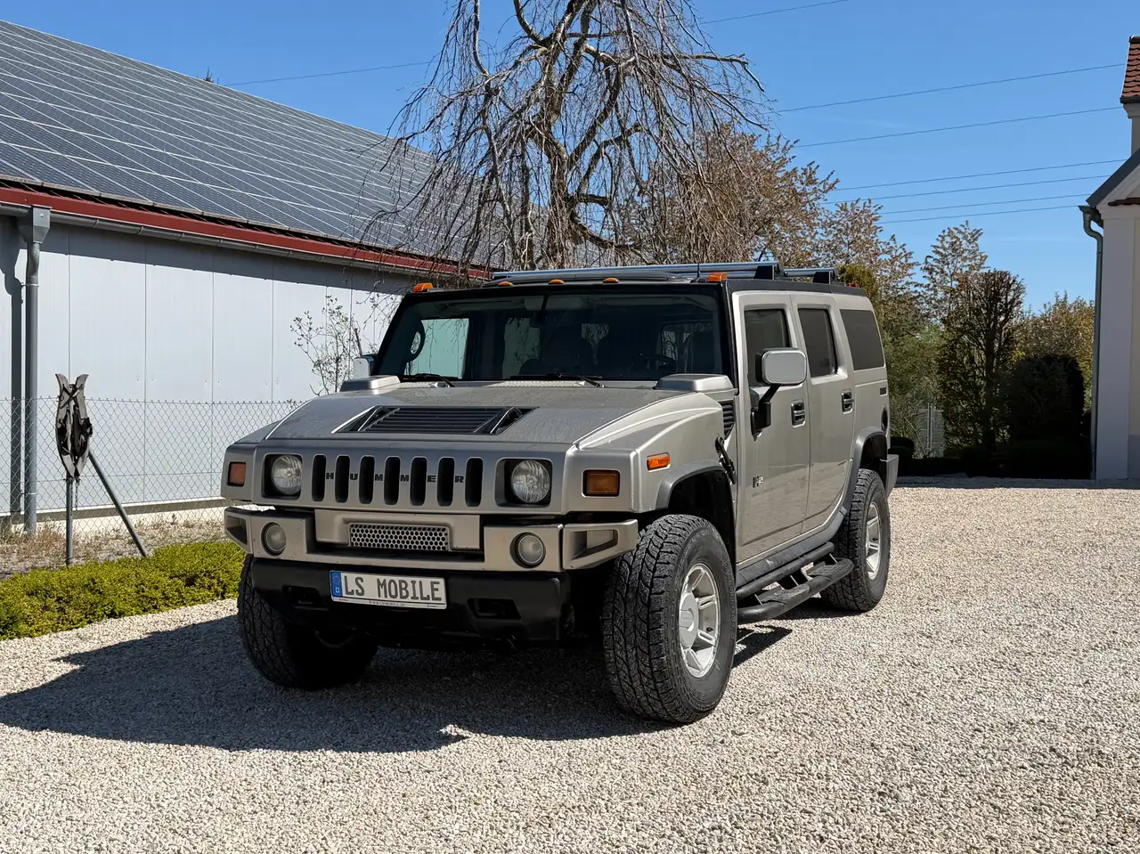 HUMMER H2 Hummer H2 6.0 V8 329PS Automatik — photo 1 of 18