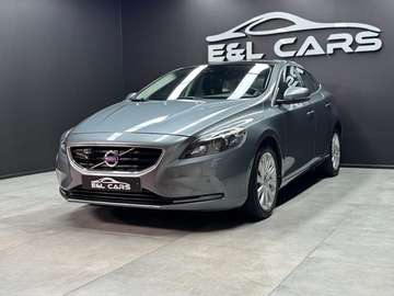 V40 2.0 D2 **12 mois de garantie**