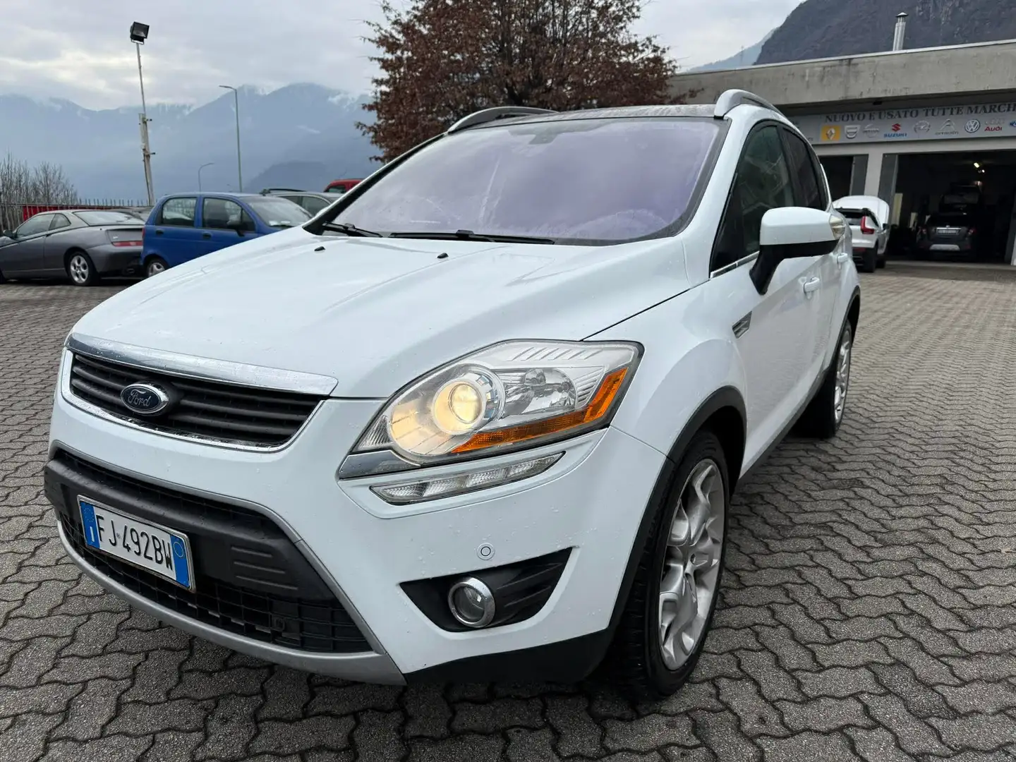 Ford Kuga 2.0 TDCI TIT. 140CV 4x4 FULLOPTIONAL TAGLIANDATA Blanc - 2