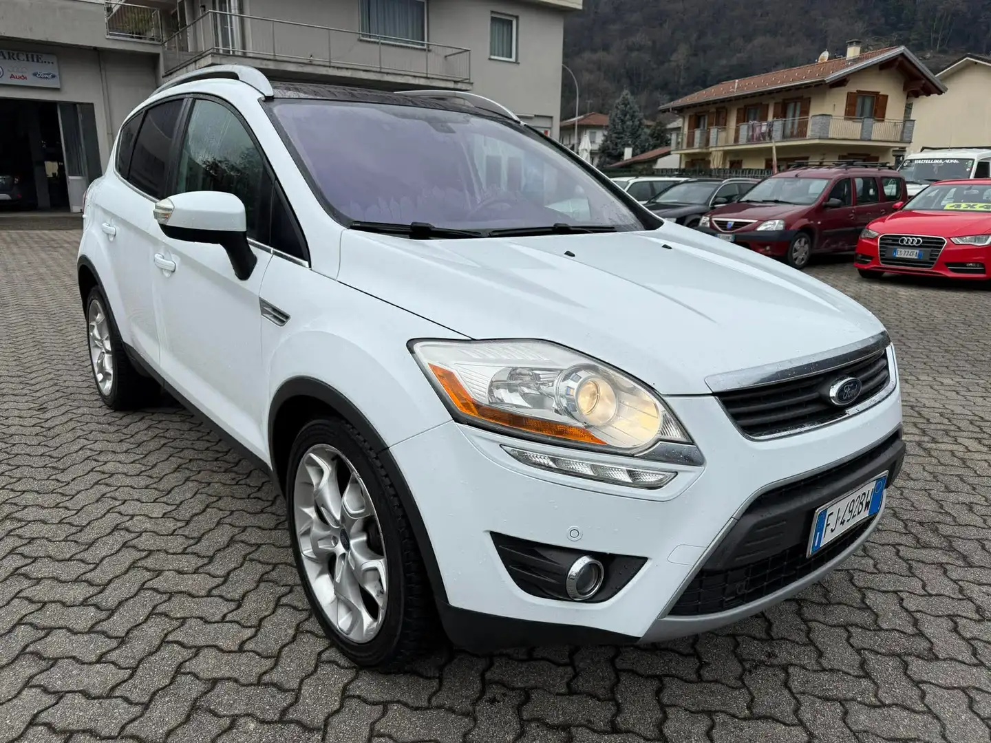 Ford Kuga 2.0 TDCI TIT. 140CV 4x4 FULLOPTIONAL TAGLIANDATA Blanc - 1