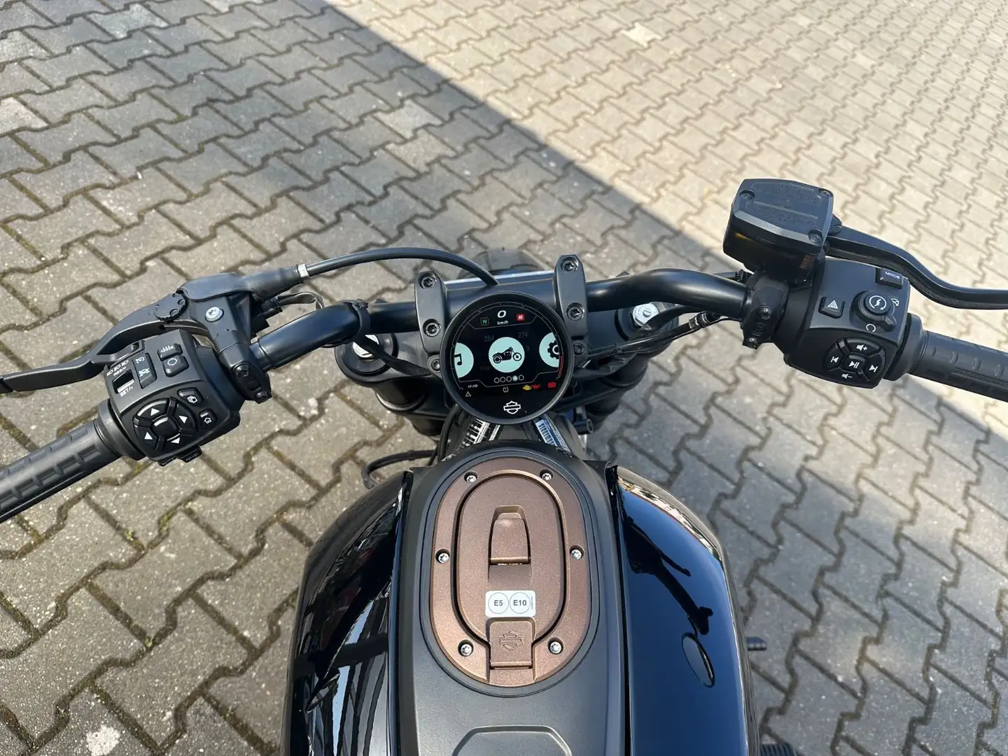 Harley-Davidson Sportster S Czarny - 2