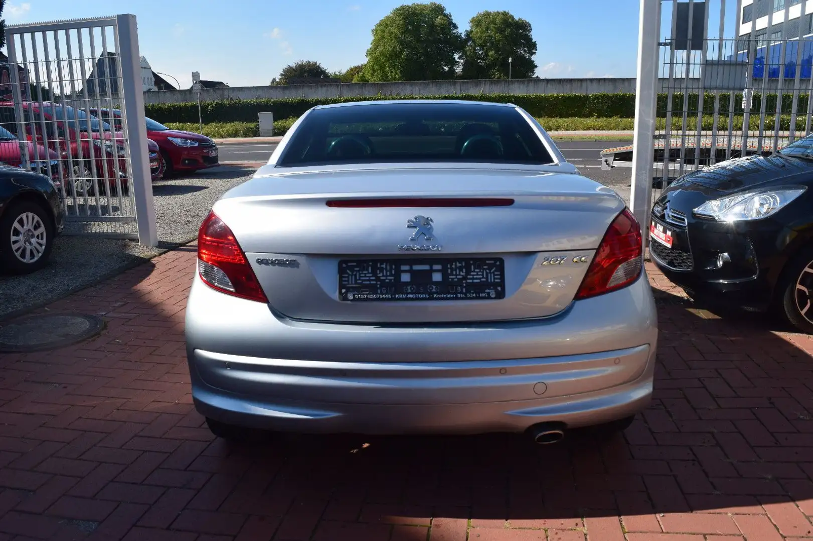 Peugeot 207 CC Cabrio  TÜV/AU NEU, VOLLLEDER, KLIMA, PDC Grau - 2