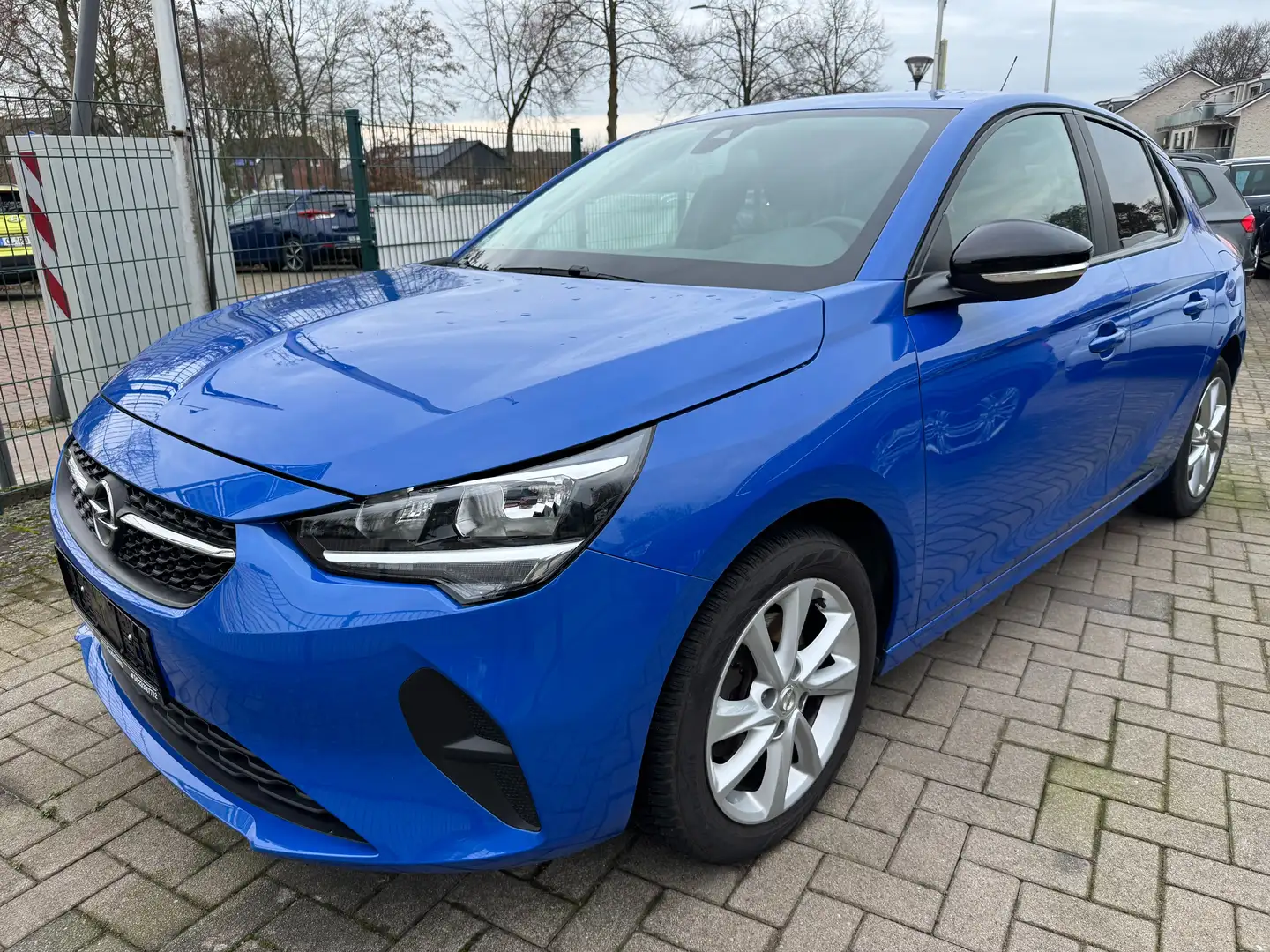 Opel Corsa 1.2 Edition-NAV+Shzg+Tempomat+PDC Bleu - 1