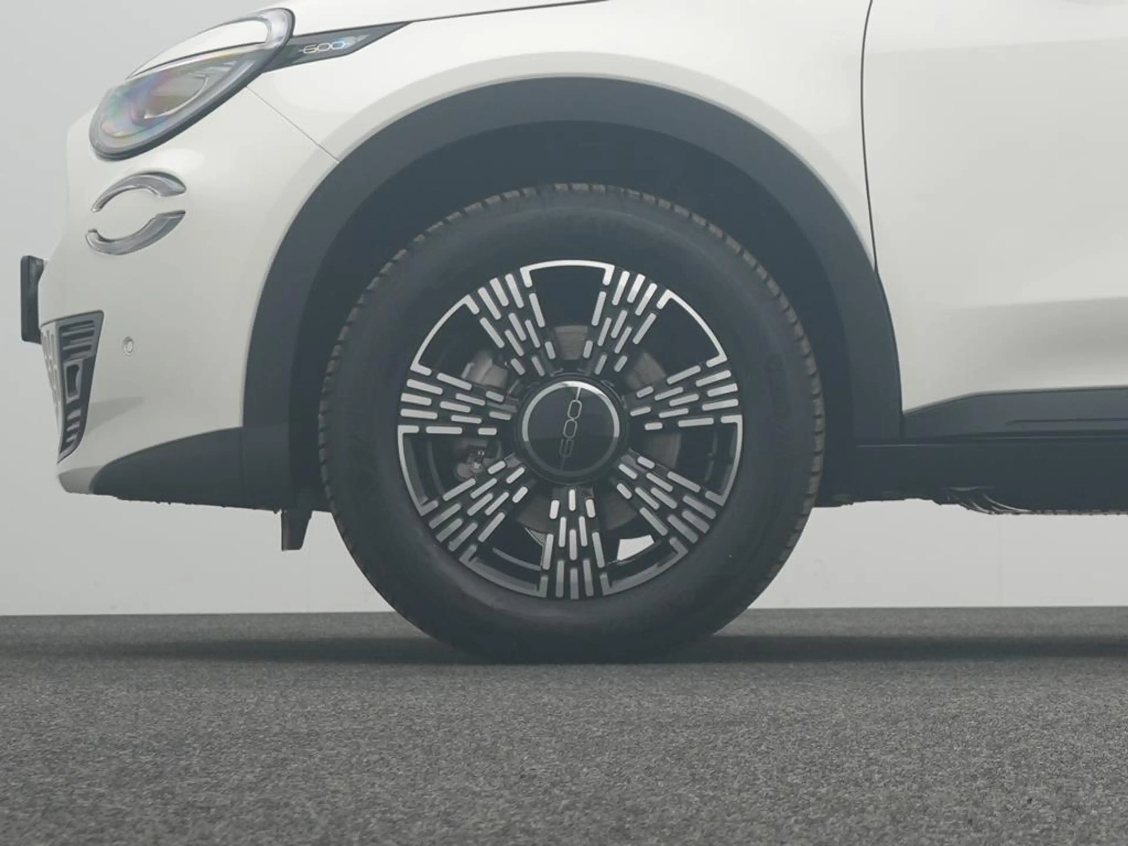 Fiat 600 Hybrid Business Edition+ Allwetterreifen — photo 10
