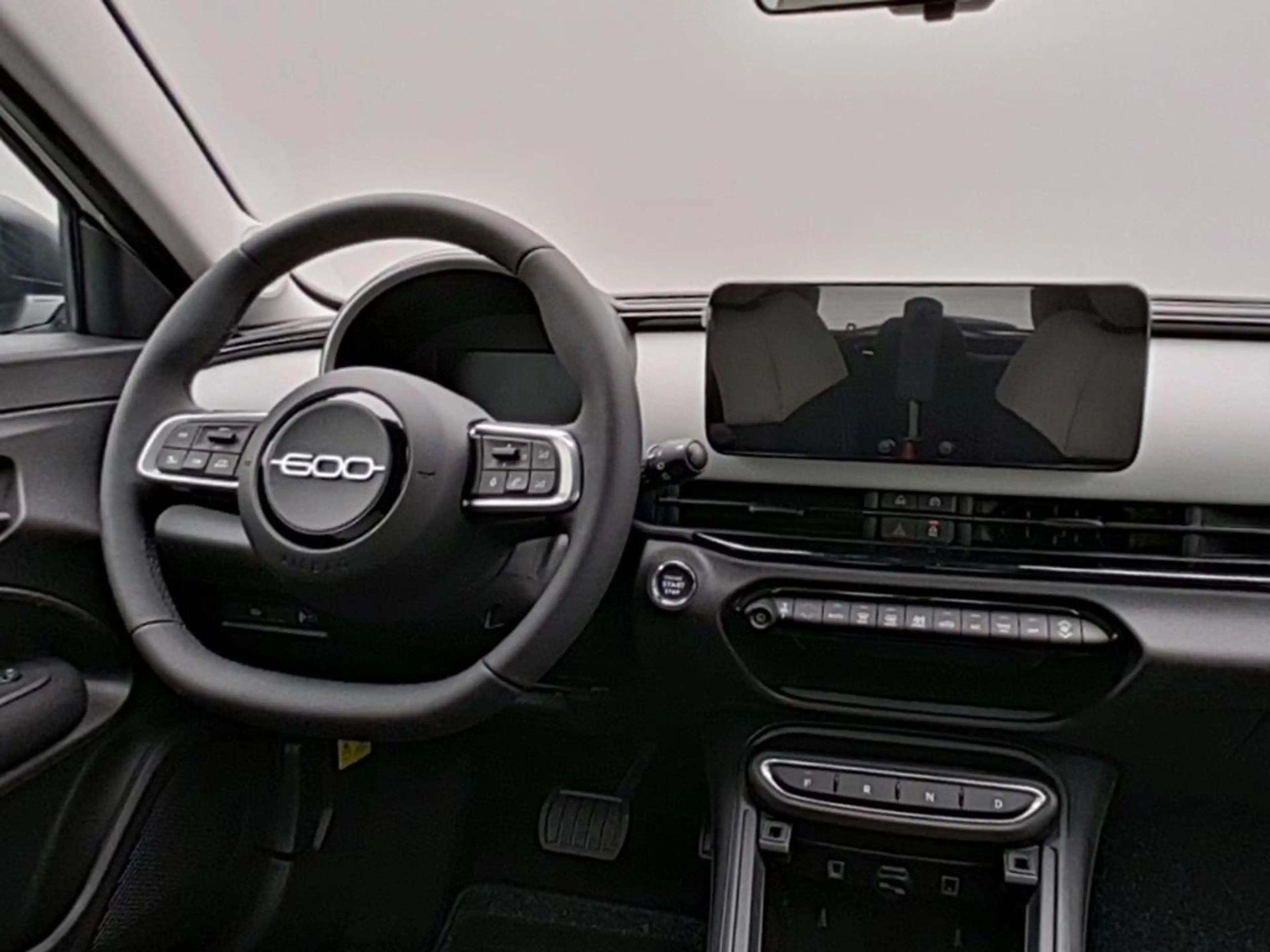 Fiat 600 Hybrid Business Edition+ Allwetterreifen — photo 14