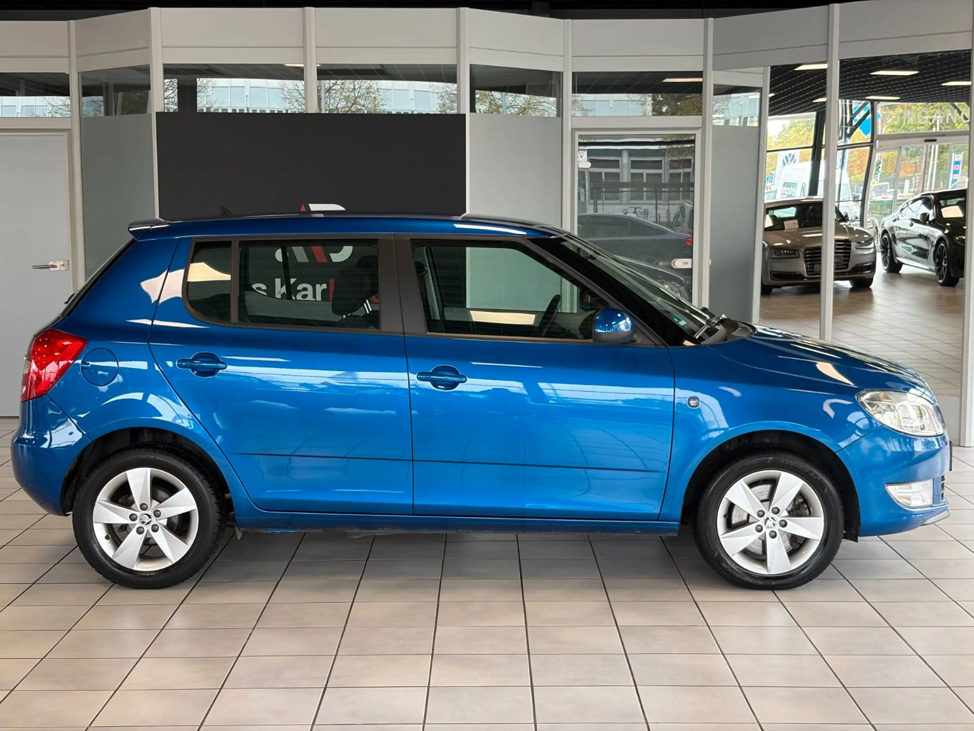 Skoda Fabia 1.2 TSI Ambition · SZH · PDC · 1. Hand — photo 2