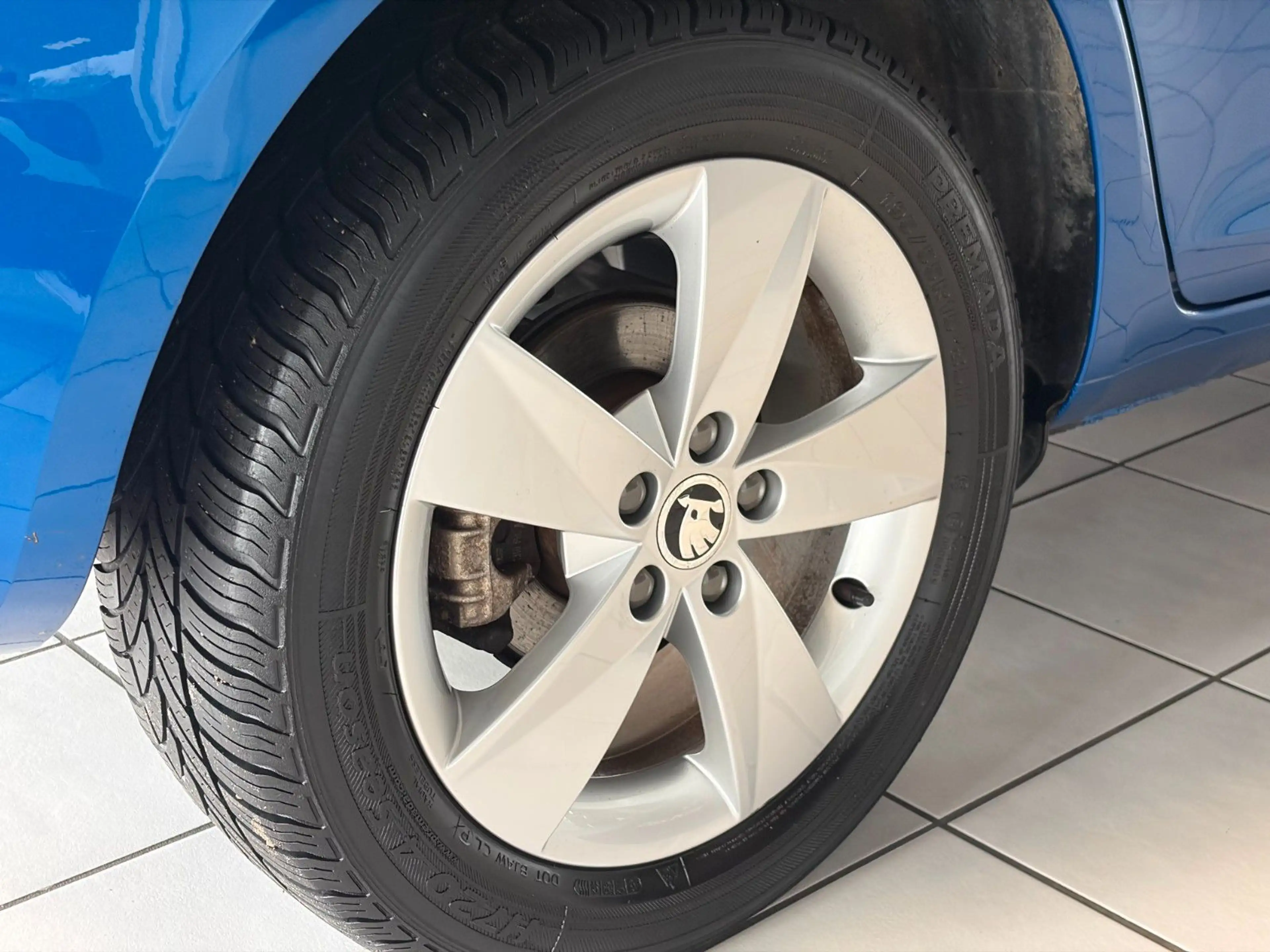 Skoda Fabia 1.2 TSI Ambition · SZH · PDC · 1. Hand — photo 12