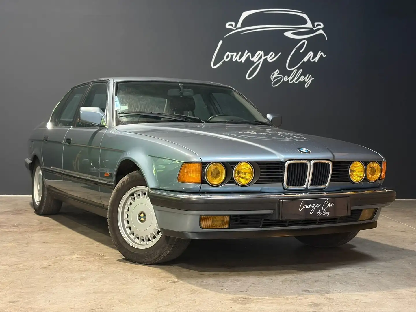 BMW 735 SERIE E32 735i - 3,5l 6 cylindres - Révision complète effectuée - Grau - 1