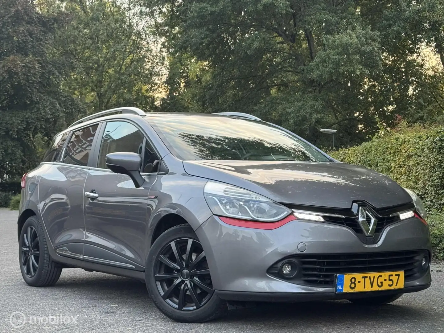 Renault Clio Estate 1.5 dCi ECO Night&Day/NWE APK/APPLE CARPLAY Grau - 2
