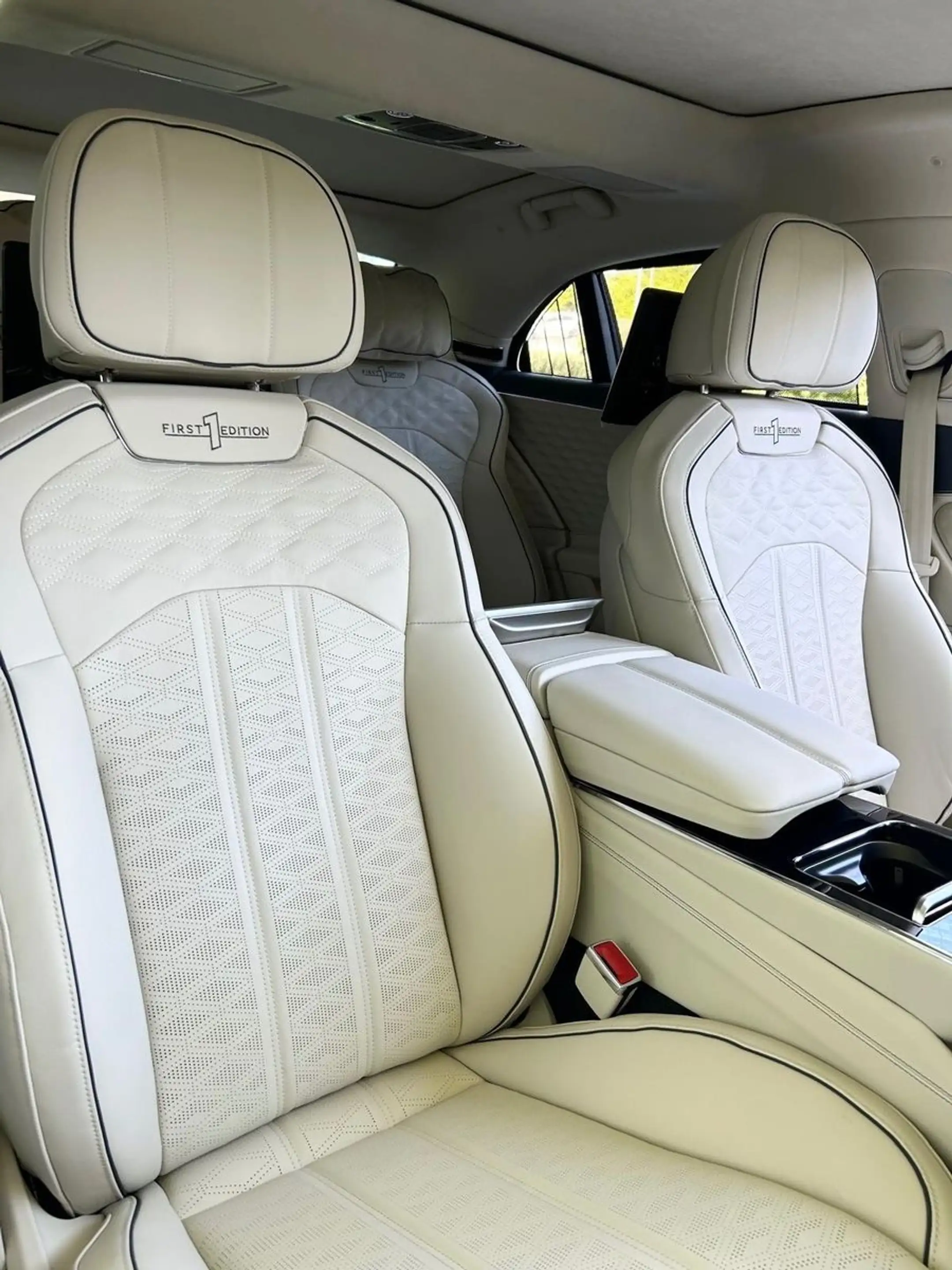 Bentley Flying Spur FLYING SPUR SPEED FIRST EDITION BUSINESS 4SEAT! — photo 6