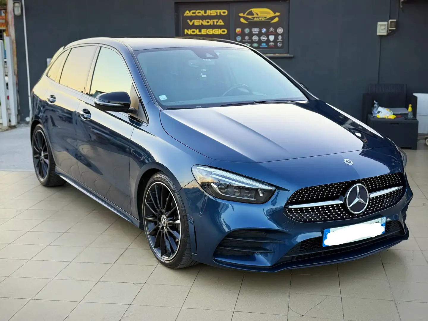 Mercedes-Benz B 200 d Premium auto Garanzia 24 Mesi - 1