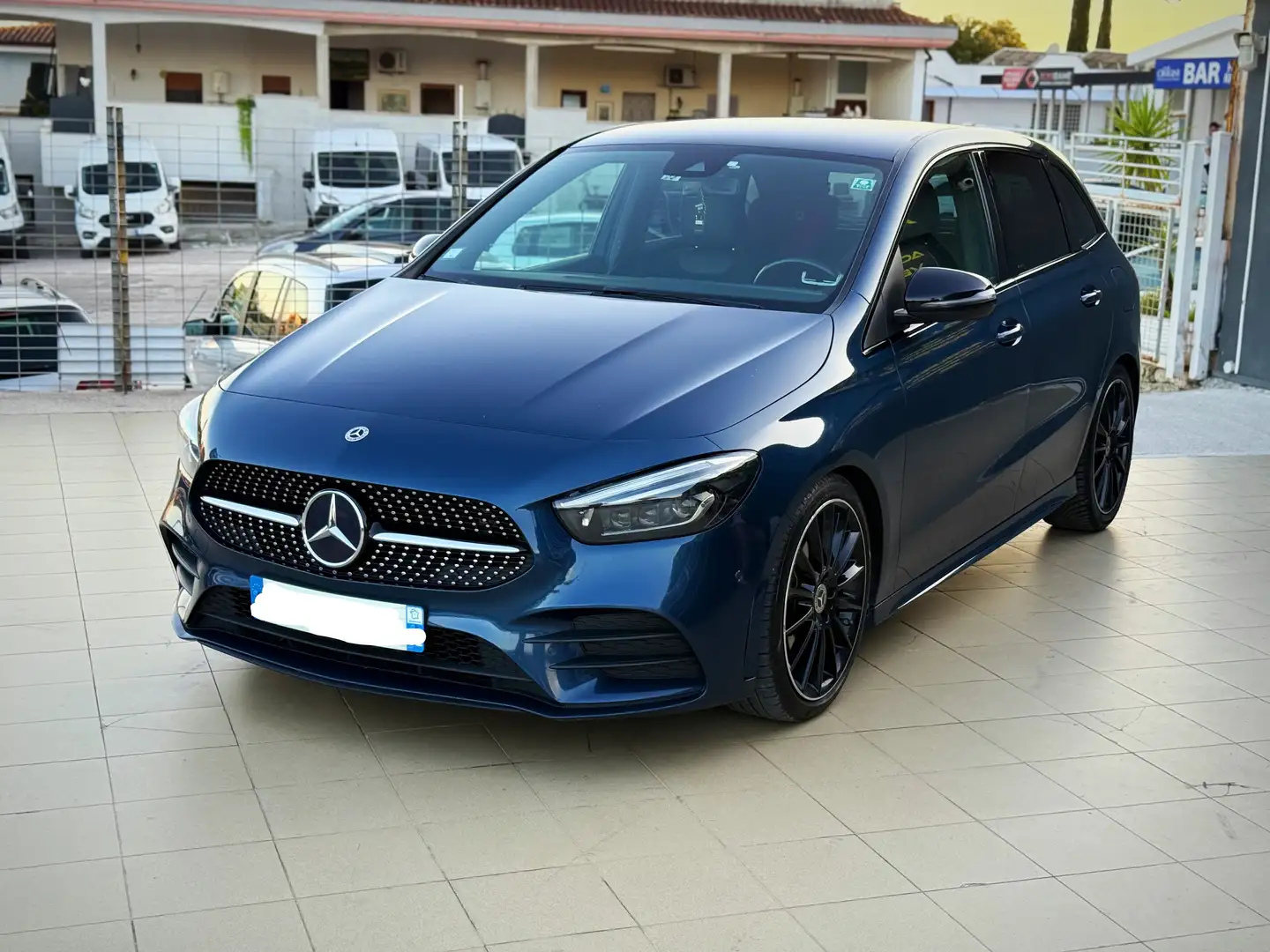 Mercedes-Benz B 200 d Premium auto Garanzia 24 Mesi - 2