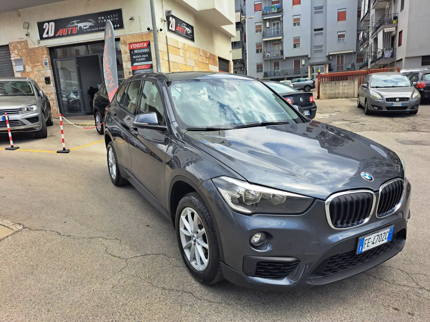 BMW X1 xdrive18d Advantage * Navi * Head-Up * Gar 12 Mesi Gris - 1