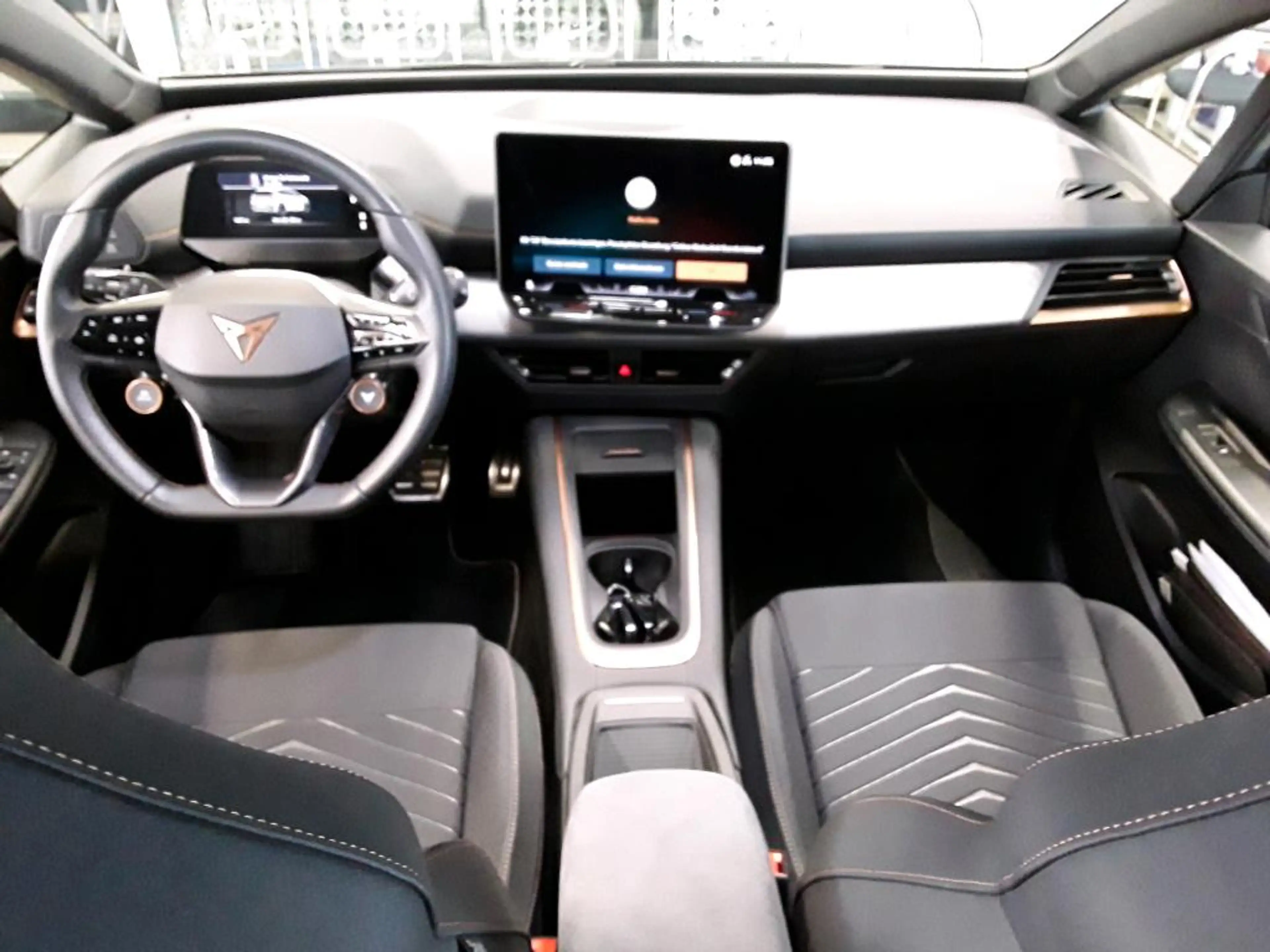 CUPRA Born 170 kW LED 19LM PDC SITZH — photo 4