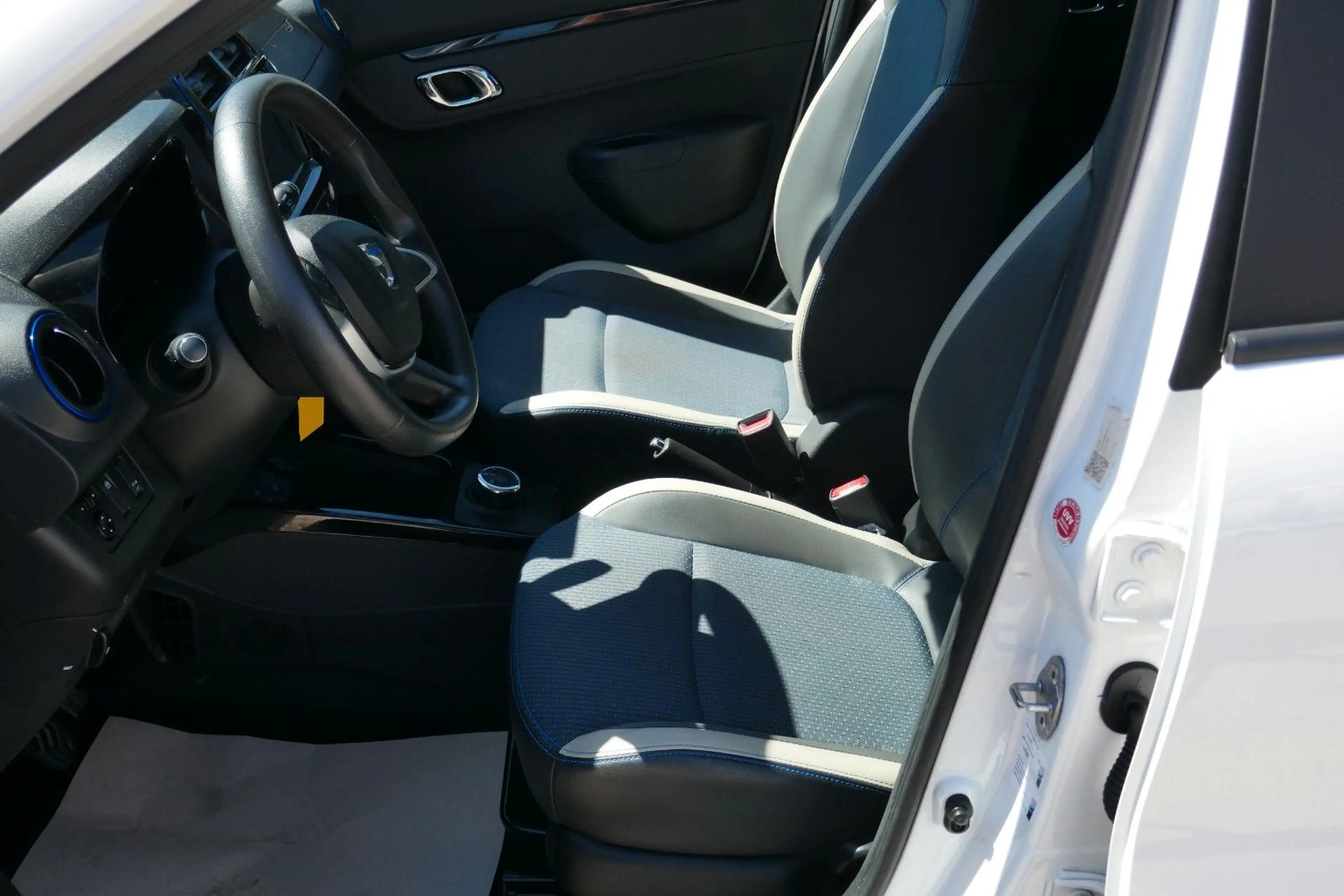 Dacia Spring Electric Comfort Plus NAV/CCS — photo 7