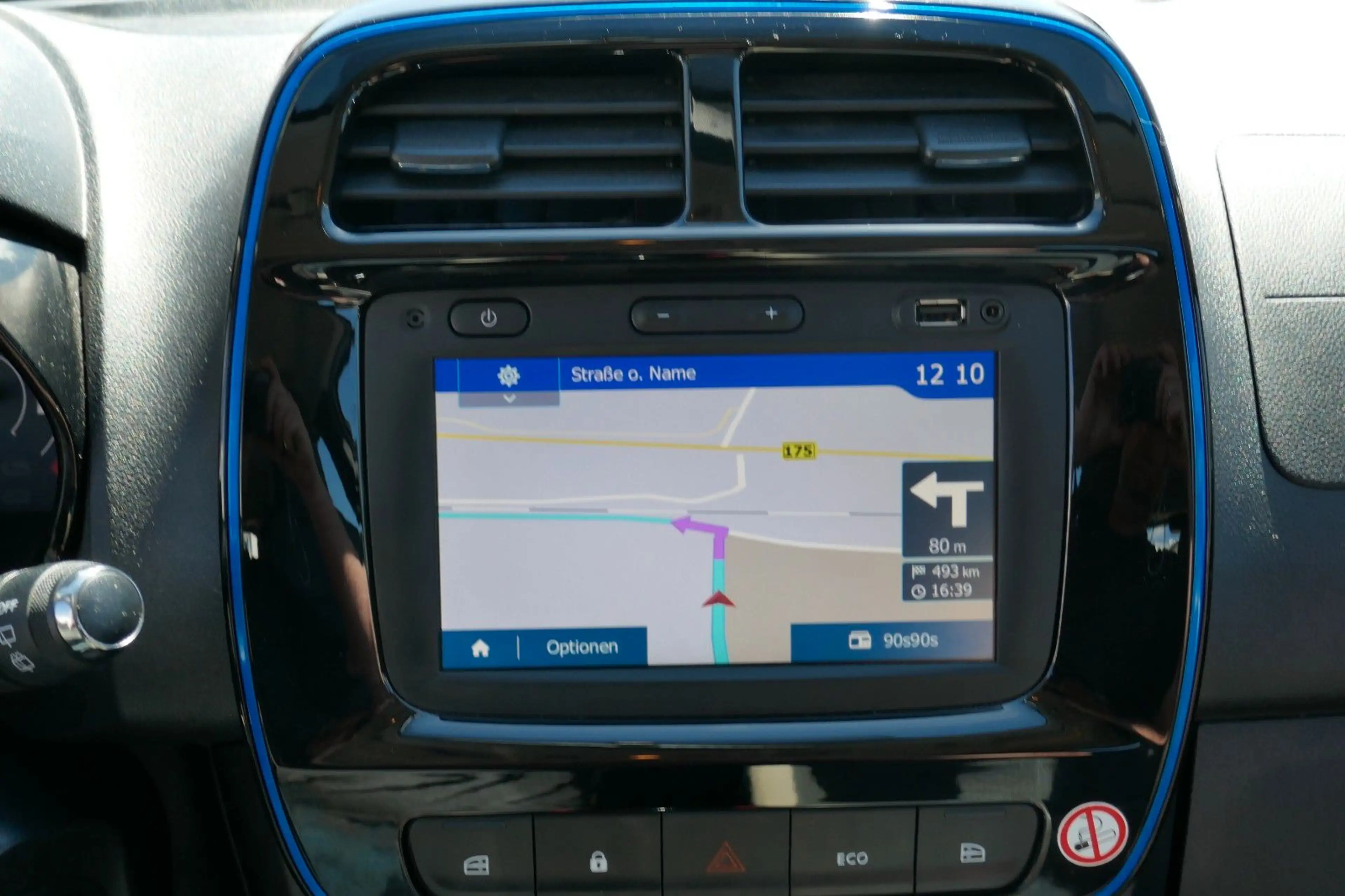 Dacia Spring Electric Comfort Plus NAV/CCS — photo 11