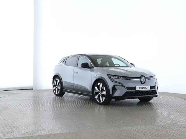 Renault Megane E-Tech view 9