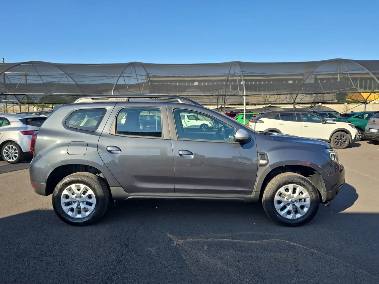Dacia Duster 1.0 TCE COMFORT GPL 4X2 100CV, миниатюра 2