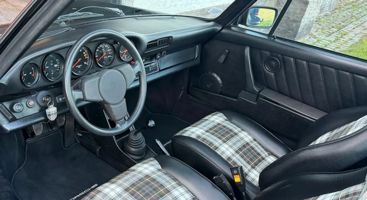Porsche 911 SC Targa 3.0 Noir, foto 12
