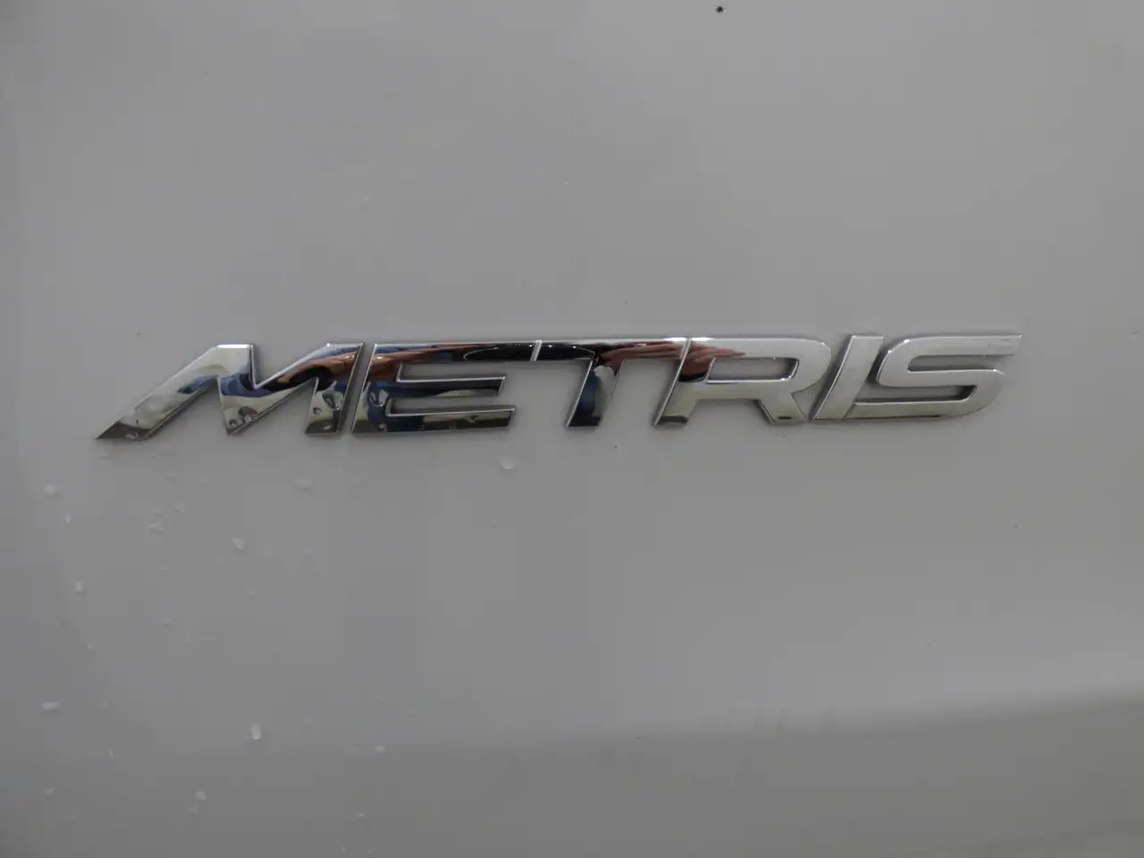 Mercedes-Benz Metris Passenger Van снимка Mercedes-Benz Metris Passenger Van