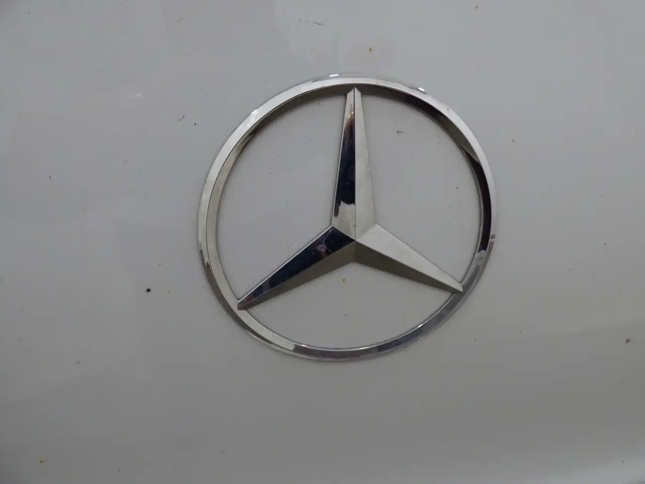 Mercedes-Benz Metris Passenger Van снимка Mercedes-Benz Metris Passenger Van