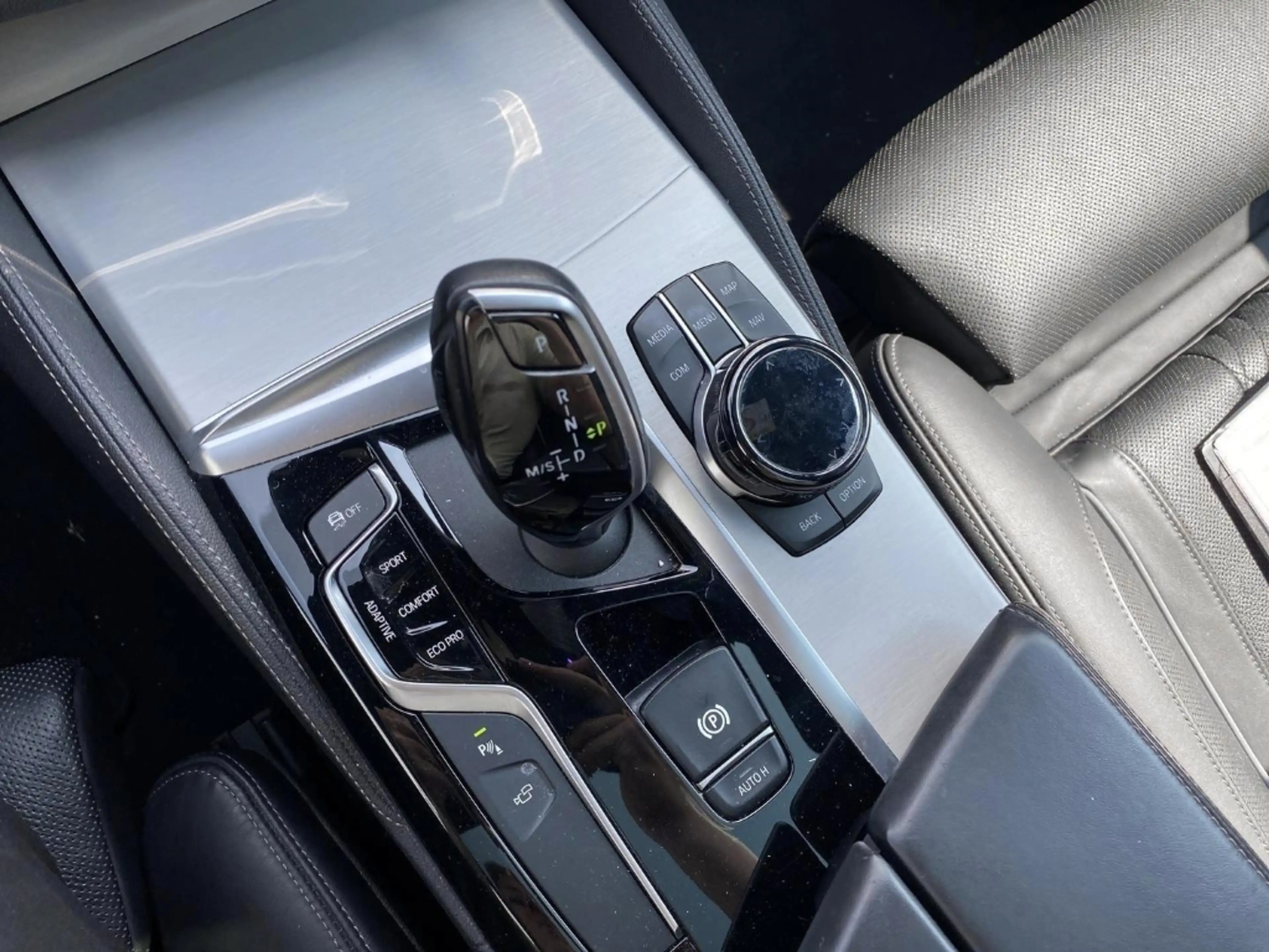 BMW 540 d xDrive Verkauf nur GEWERBE M Sport Touring  HUD — photo 13