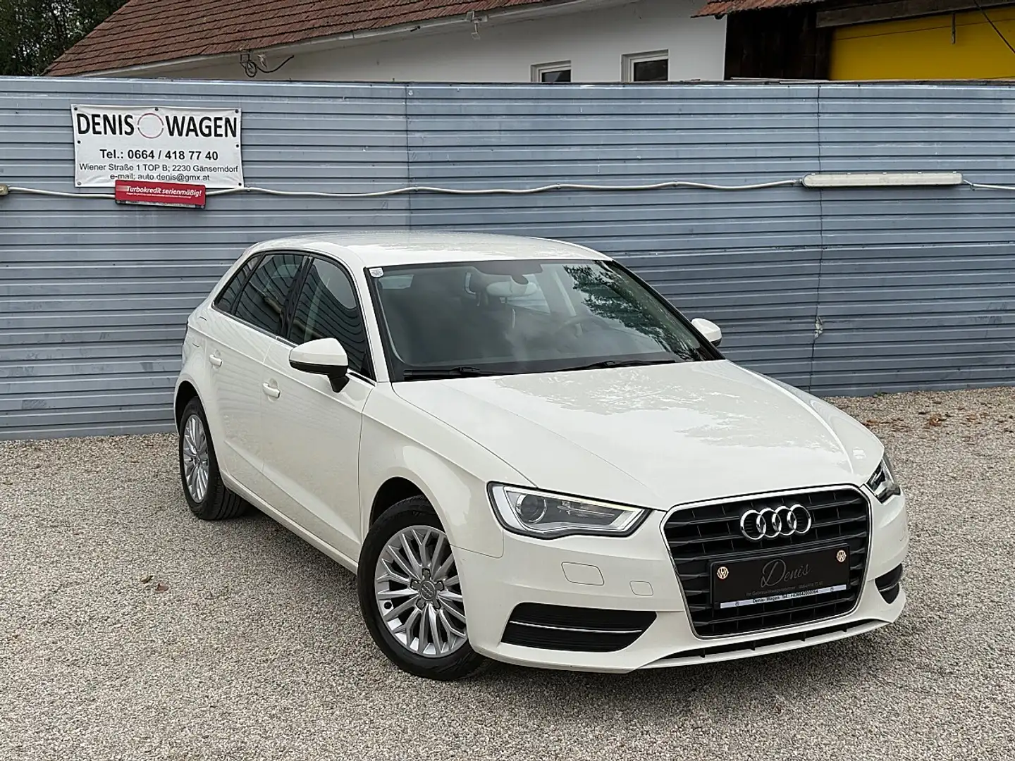 Audi A3 Sportback 1.4 TFSI Ambiente Aut. Weiß - 1