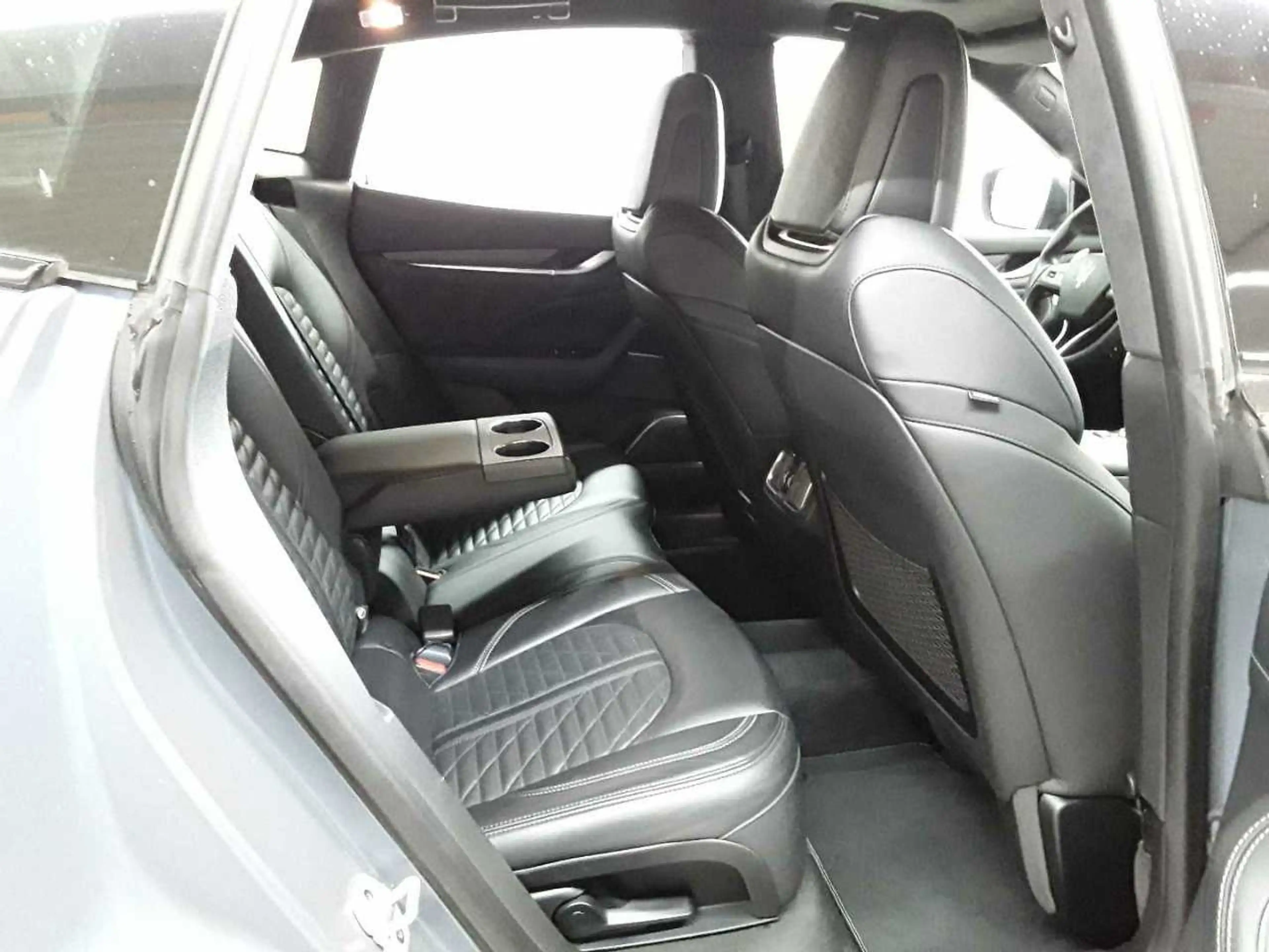 Maserati Levante Levante Trofeo Pano Leder 22´ — photo 14