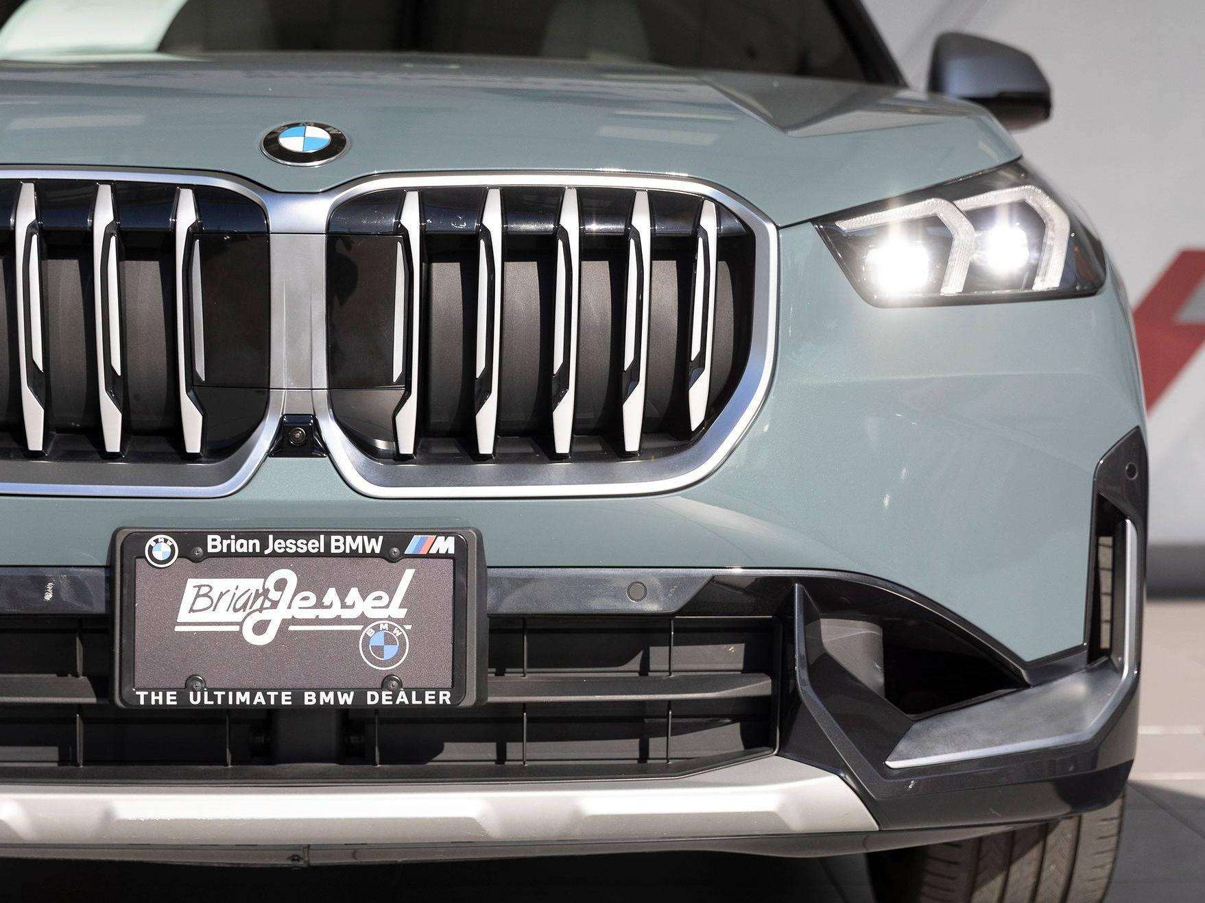 2023 BMW X1
