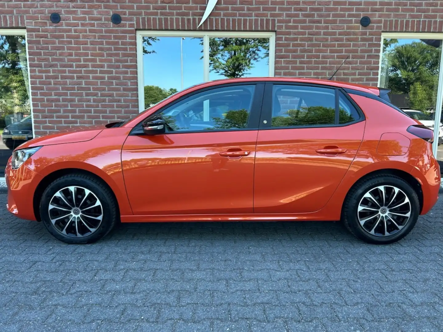 Opel Corsa-e Edition 50 kWh STOEL&STUUR VERW. / CAMERA / CARPLA Oranje - 2