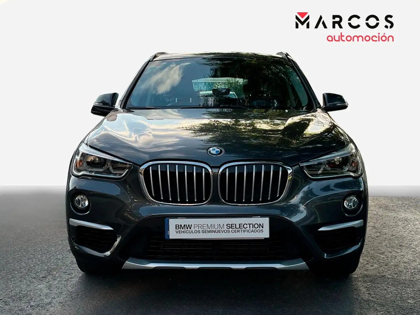 BMW X1 sDrive 18dA Gris - 2