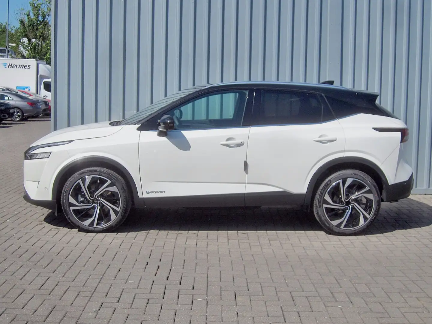 Nissan Qashqai 1.5 VC-T e-Power Tekna+ 2 Farben 20 Černá - 2