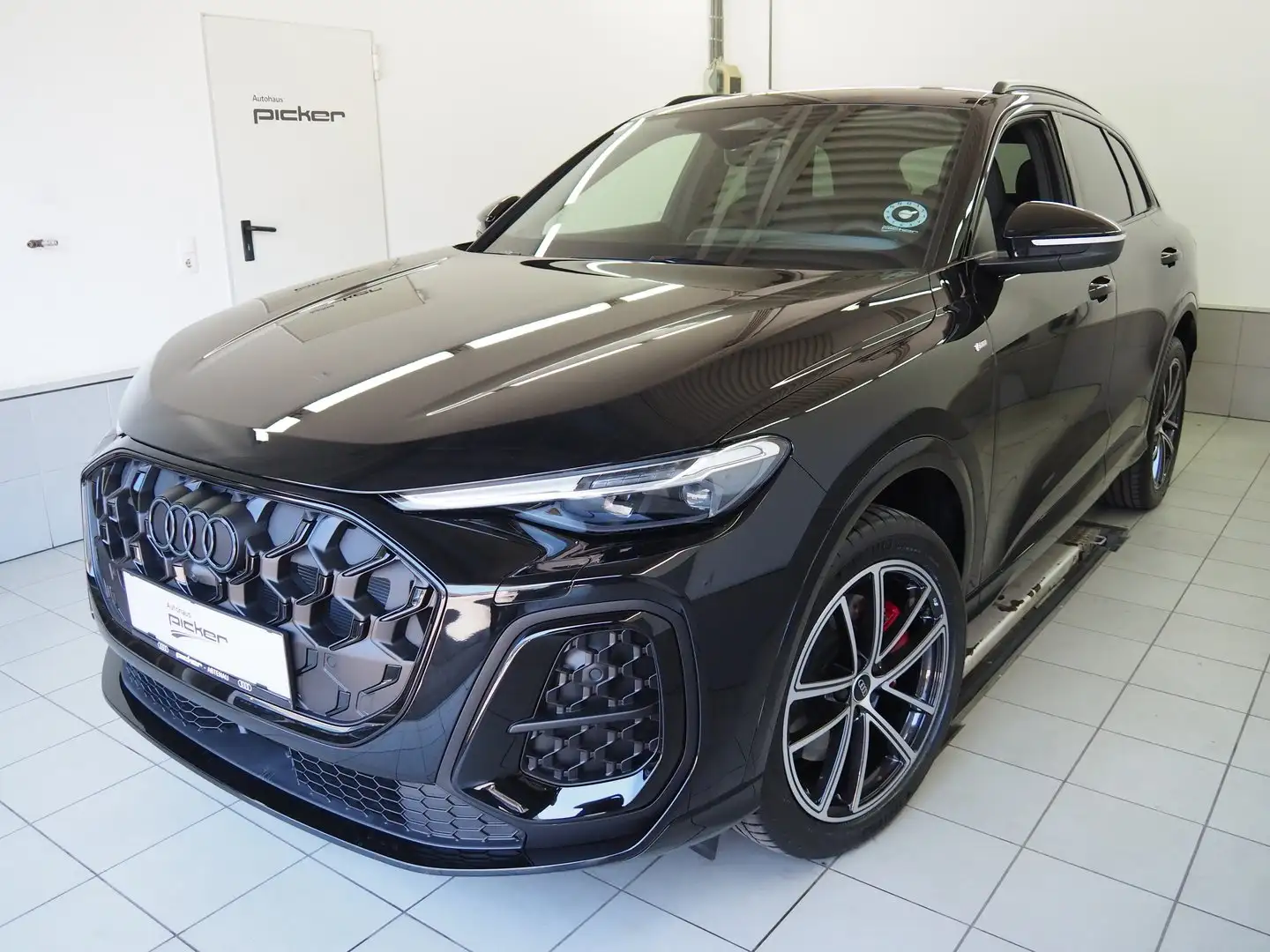 Audi Q5 SUV TDI quattro 150 kW Schwarz - 1