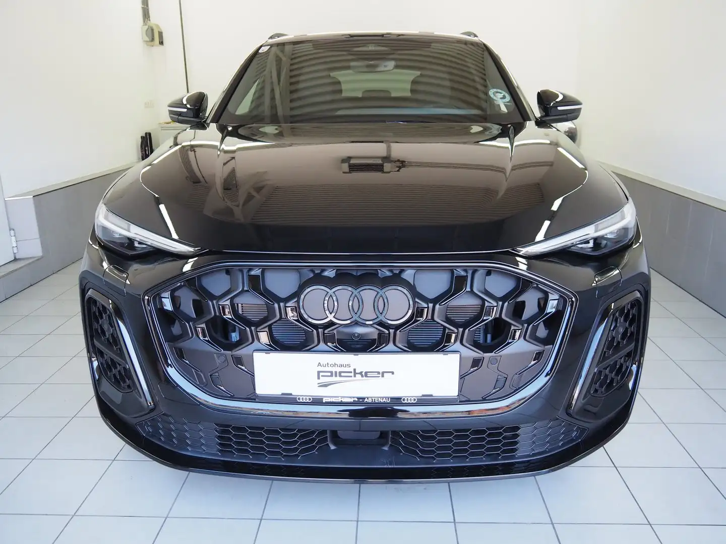 Audi Q5 SUV TDI quattro 150 kW Schwarz - 2