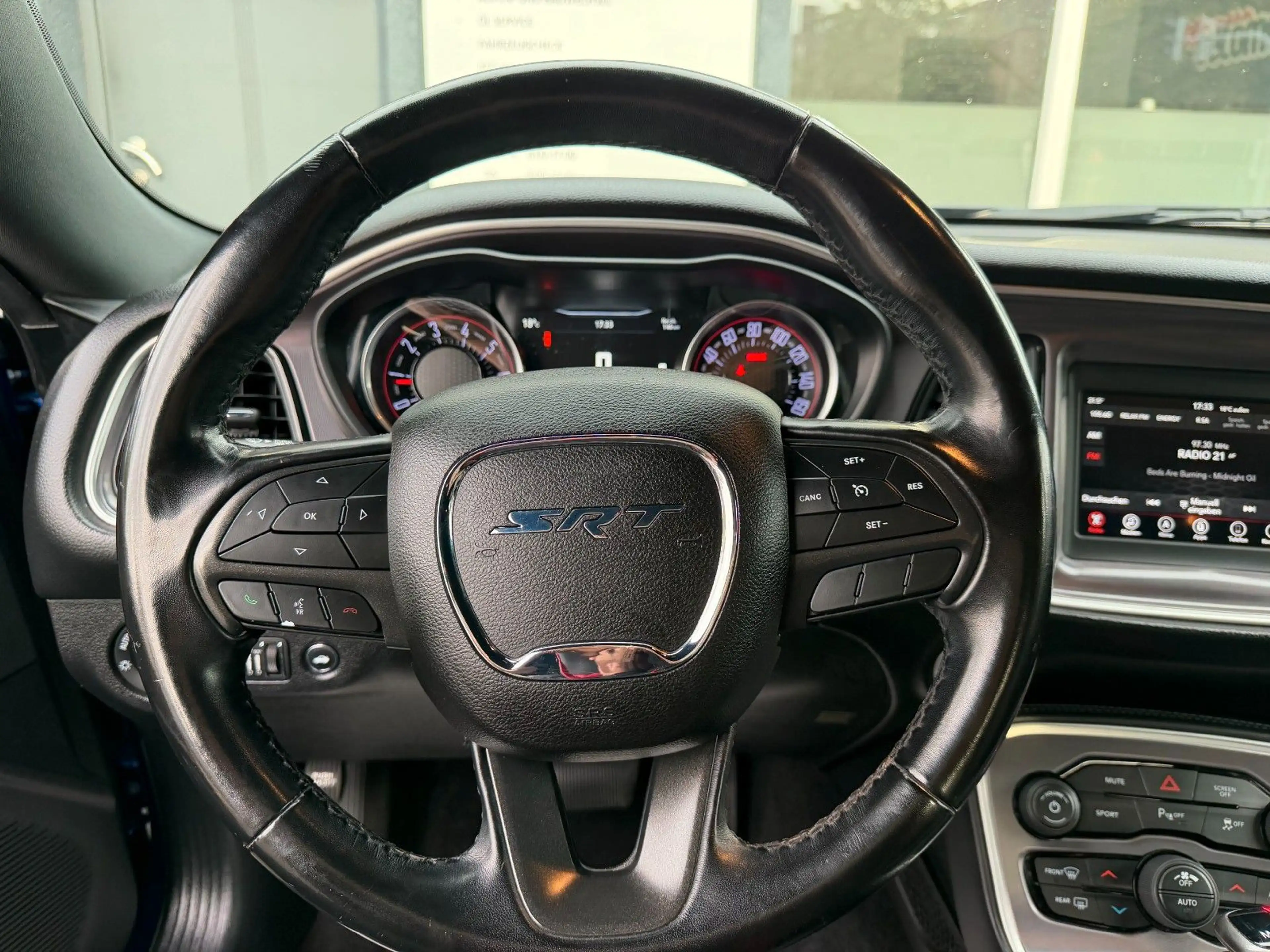 Dodge Challenger SXT*GARANTIE*CarPlay*KAMERA*PDC*TEMP* — photo 8