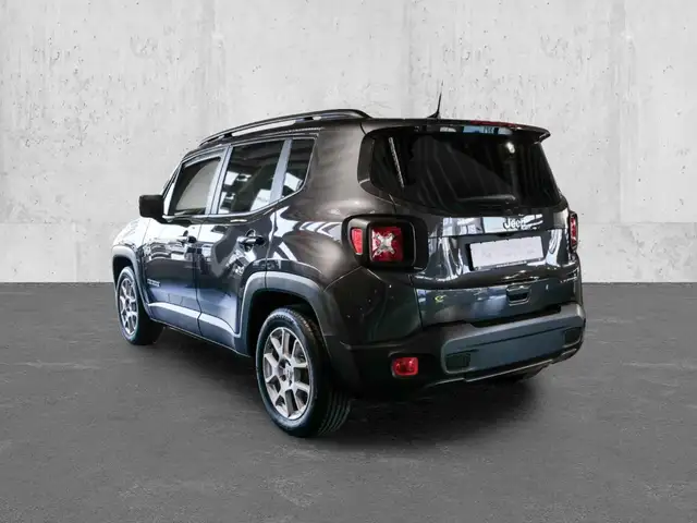 Jeep Renegade view 2
