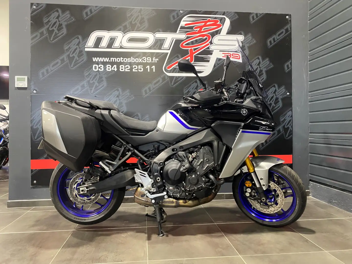 Yamaha Tracer 9 GT Gris - 1