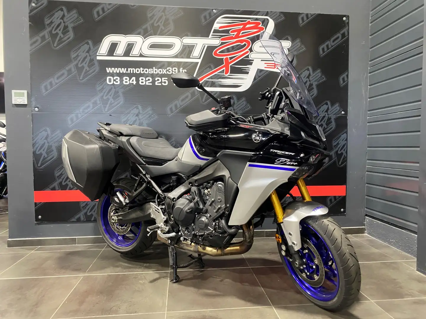 Yamaha Tracer 9 GT Gris - 2