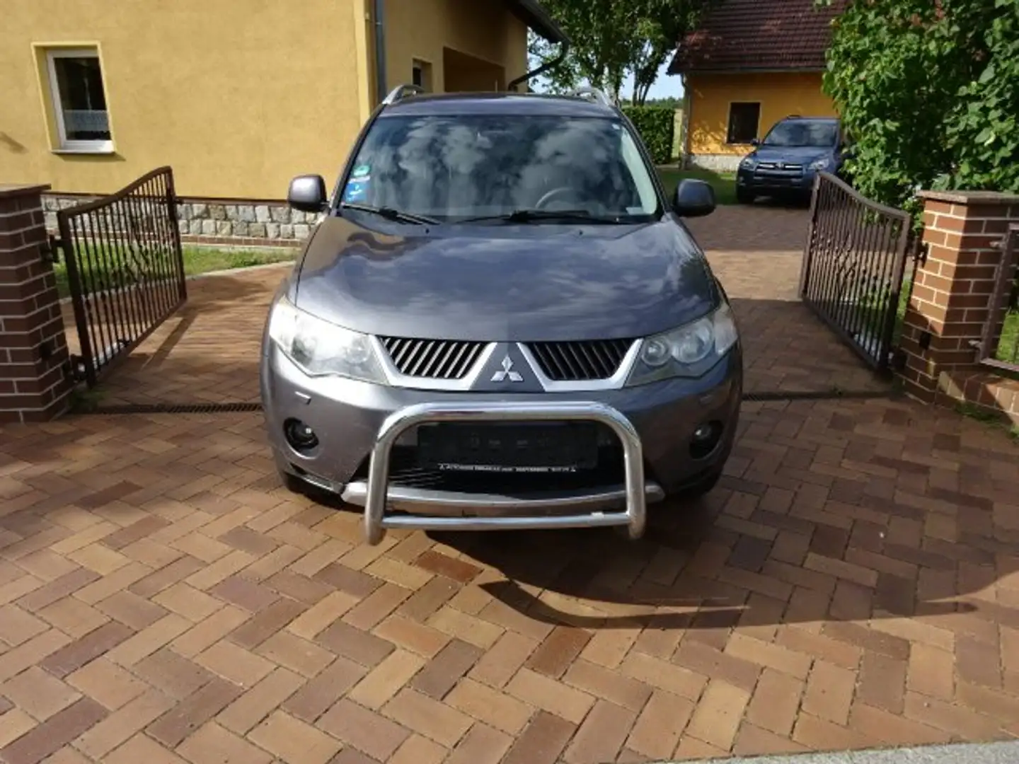 Mitsubishi Outlander 2.2 DI-D 4WD Intense + TüV 08/26 + Alu 18 Zoll+ Grijs - 2