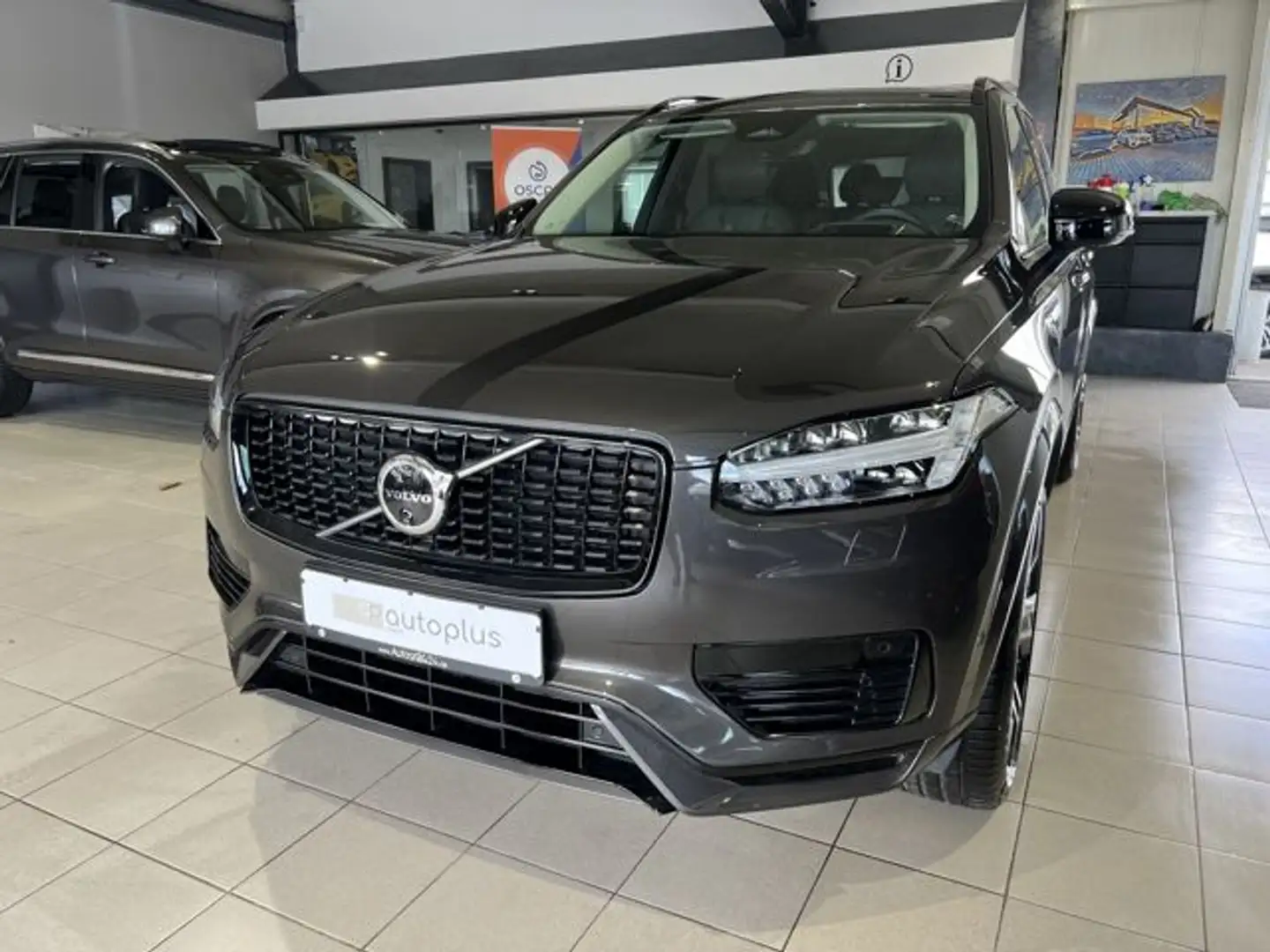 Volvo XC90 T8 Ultra Dark Recharge AWD B&W Massage 22" Gris - 2